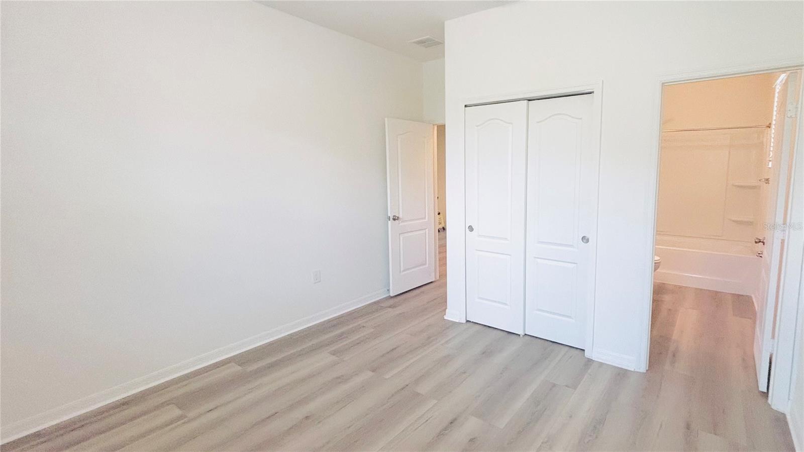 Image 22 of 31 For 557 Scott Lake Creek Lane