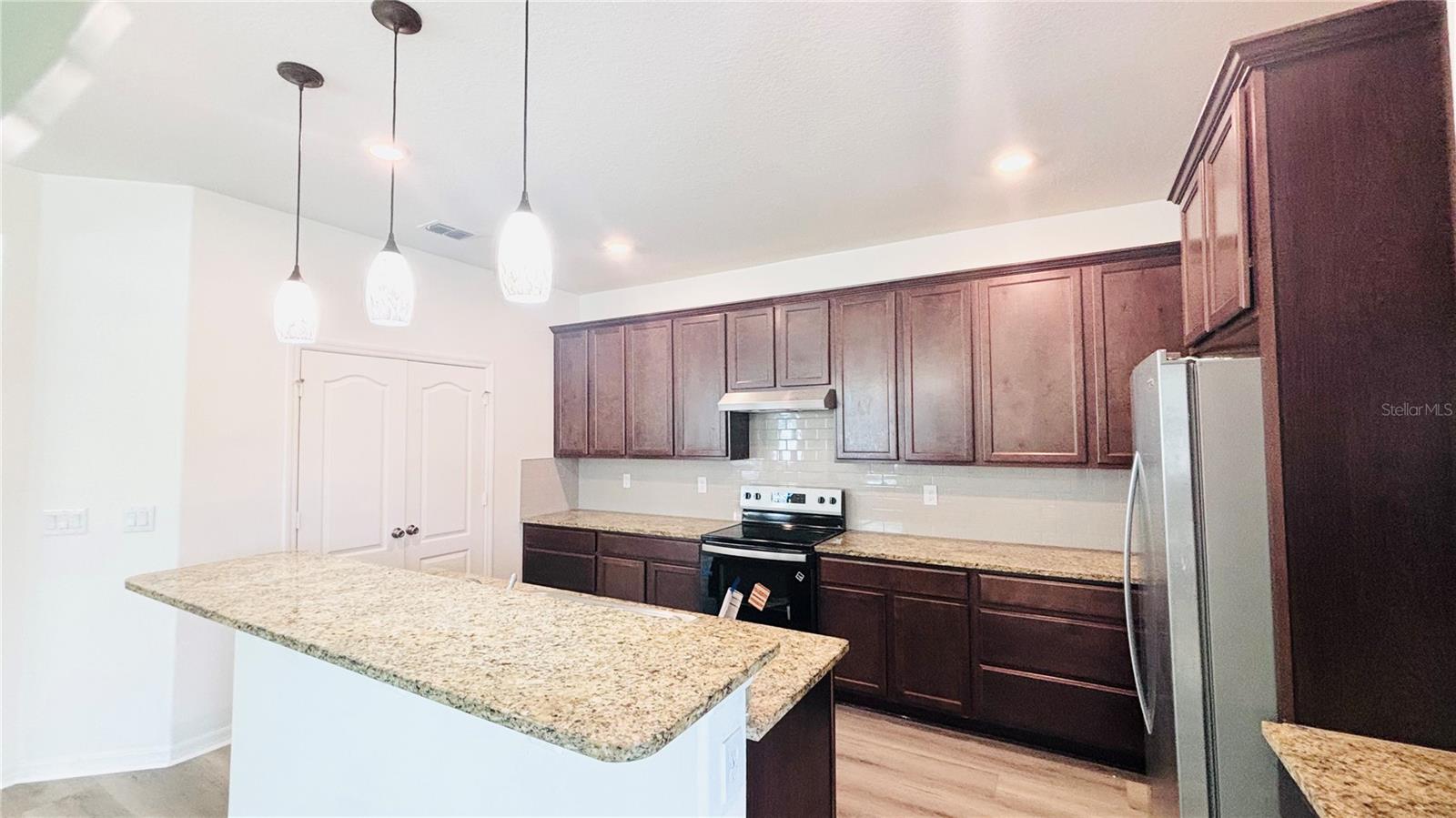 Image 6 of 31 For 557 Scott Lake Creek Lane