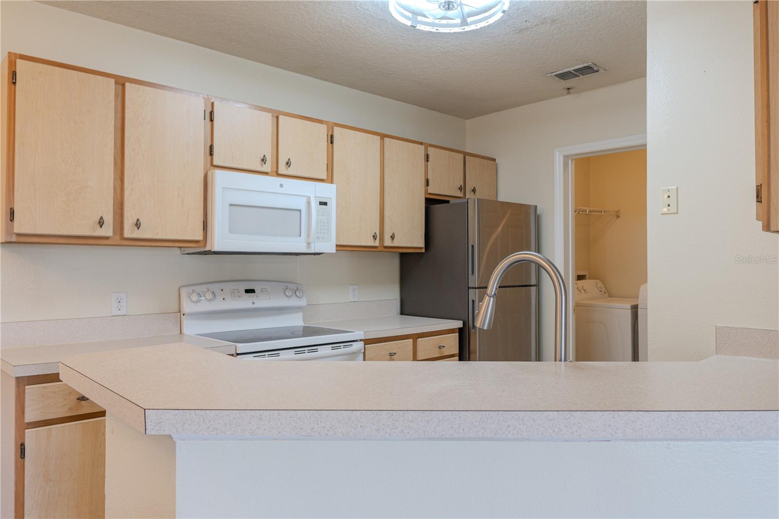 Image 17 of 29 For 6596 Swissco Drive 1524