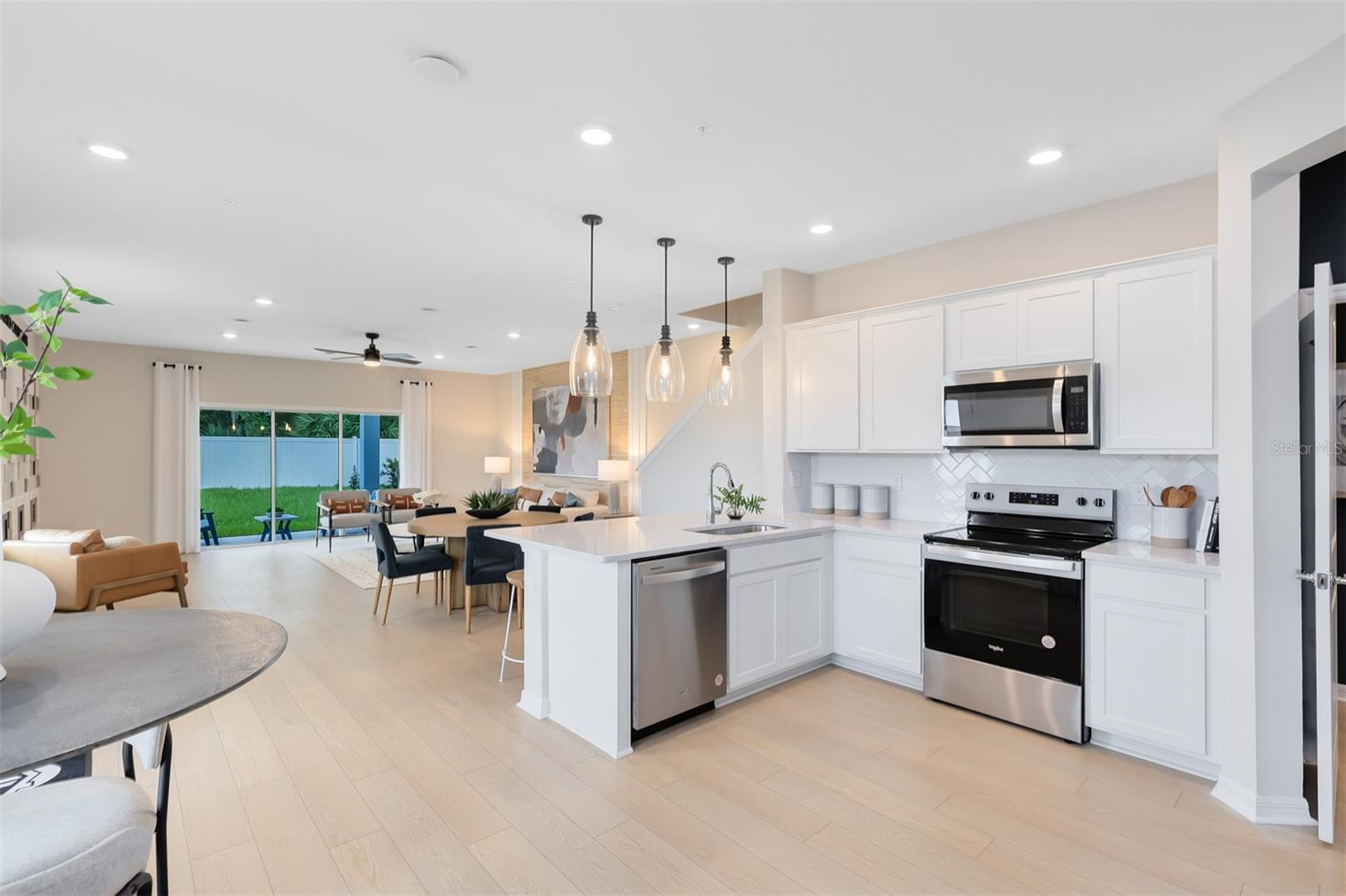 Image 4 of 19 For 4431 Jetty Lane Ne