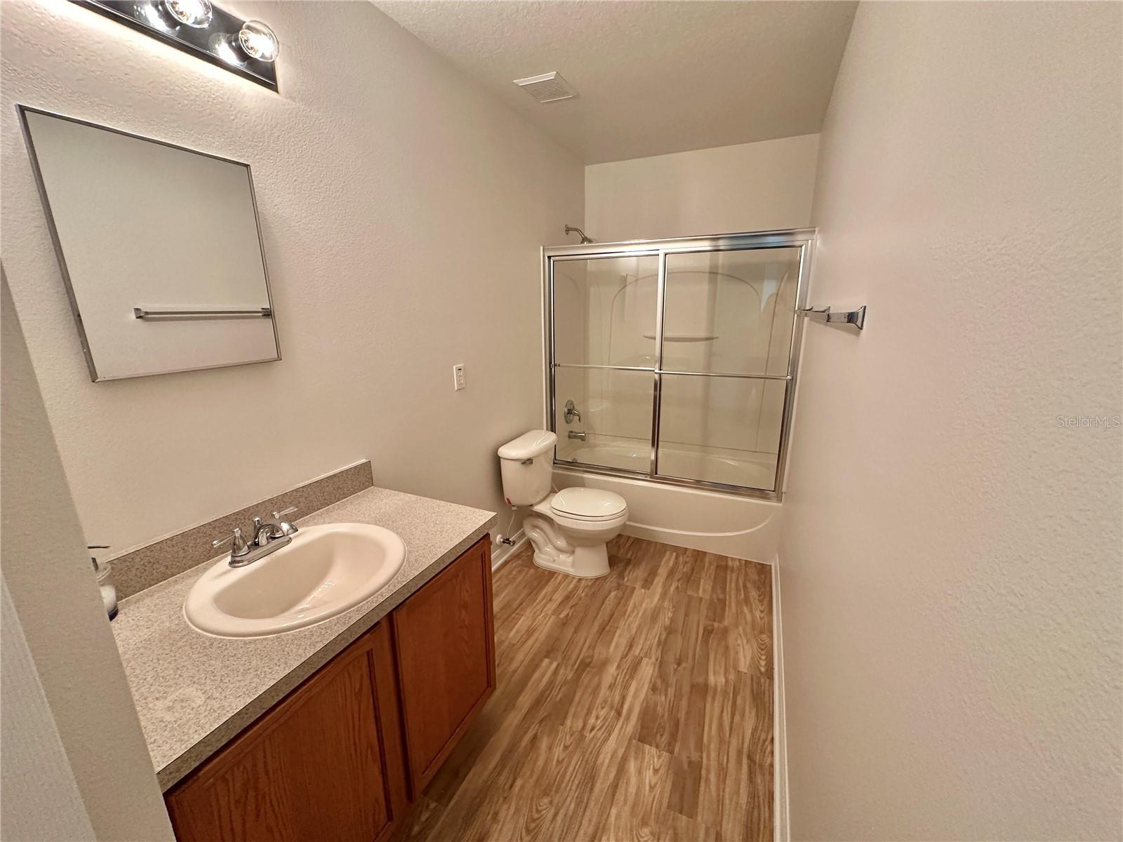 Image 32 of 42 For 107 Keystone Crest Court