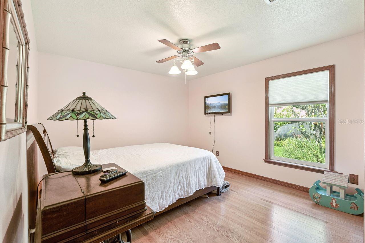 Image 22 of 39 For 908 Almond Tree Circle