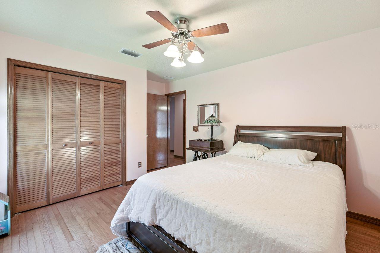 Image 23 of 39 For 908 Almond Tree Circle