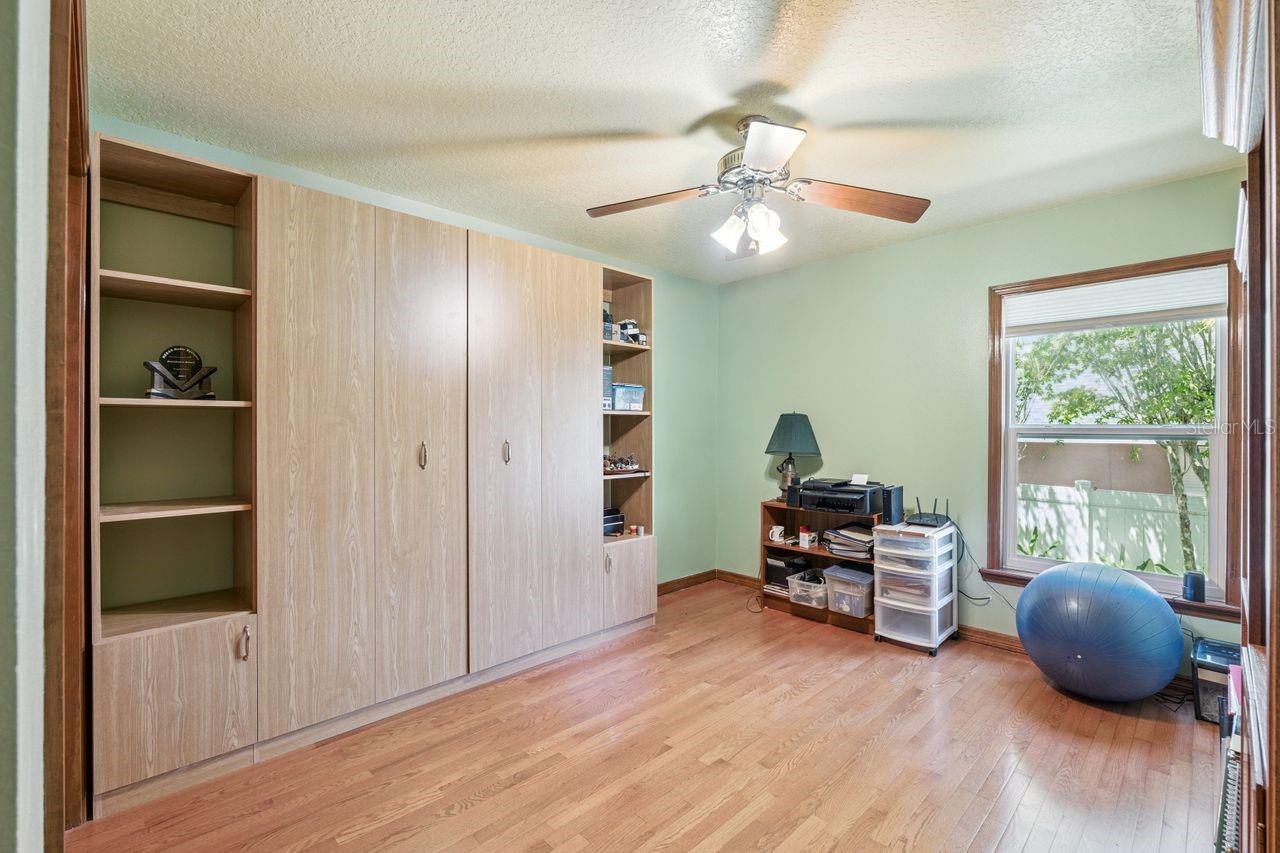 Image 34 of 39 For 908 Almond Tree Circle