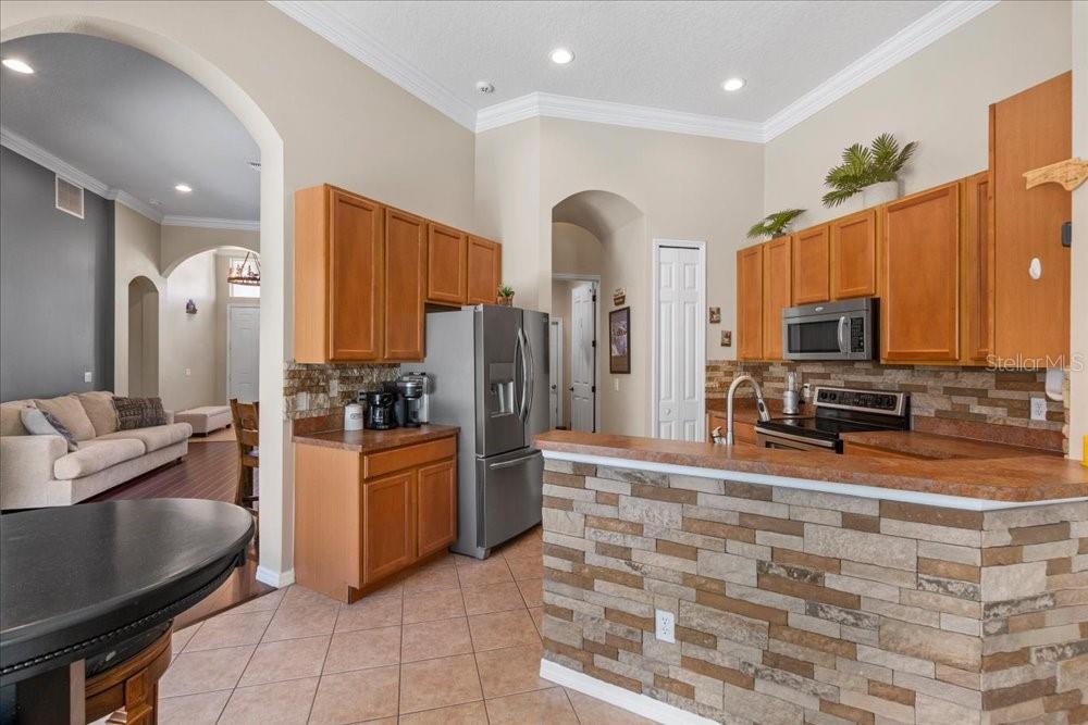 Image 10 of 60 For 3785 Hammonds Ferry Court