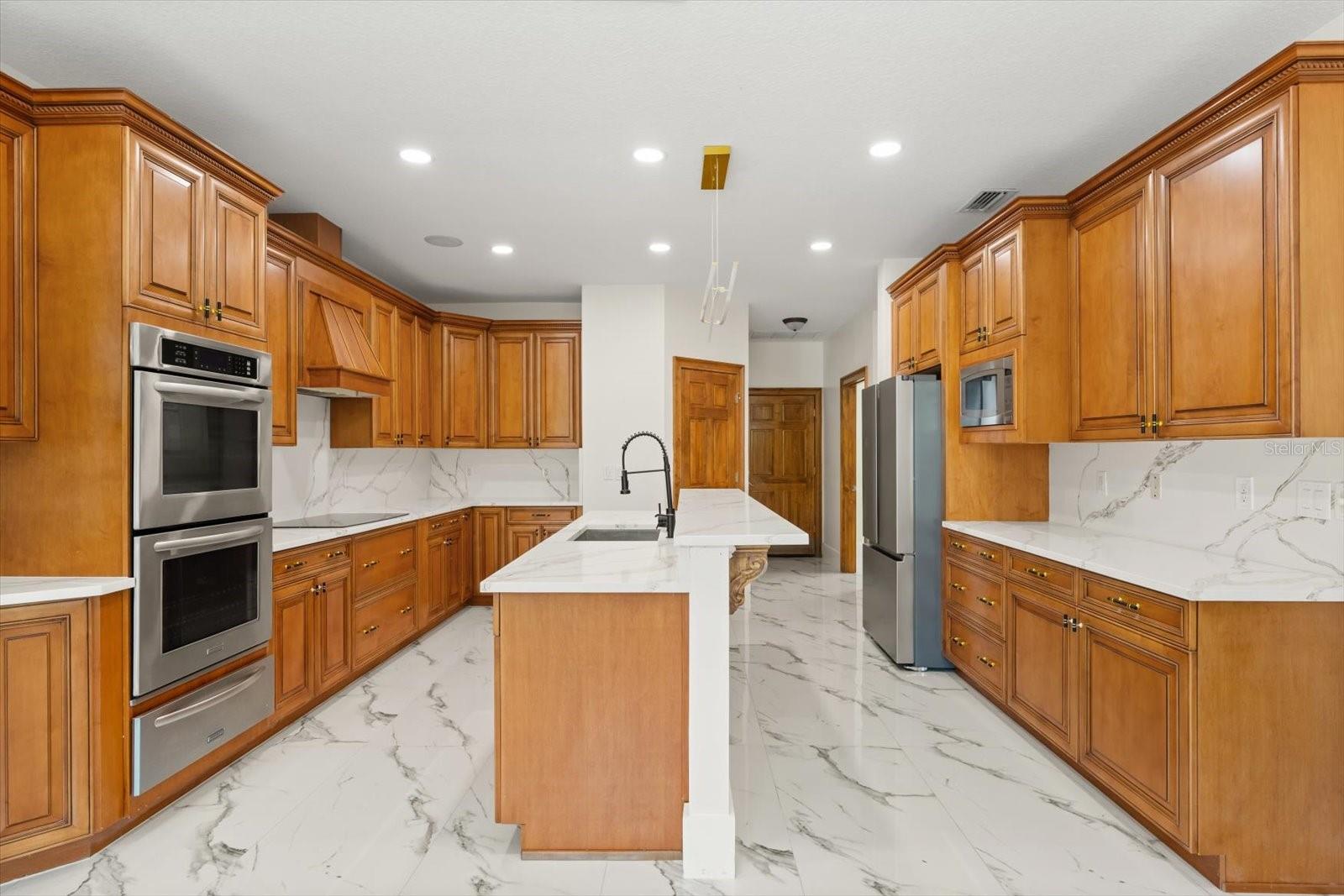 Image 22 of 57 For 27012 Grand Oak Lane