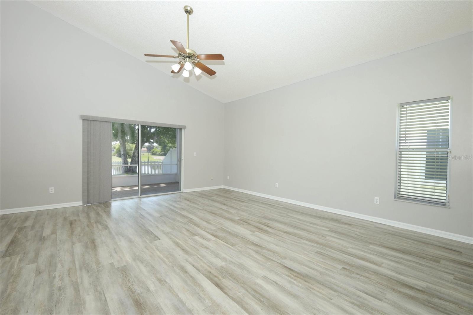 Image 18 of 81 For 408 Lexingdale Drive