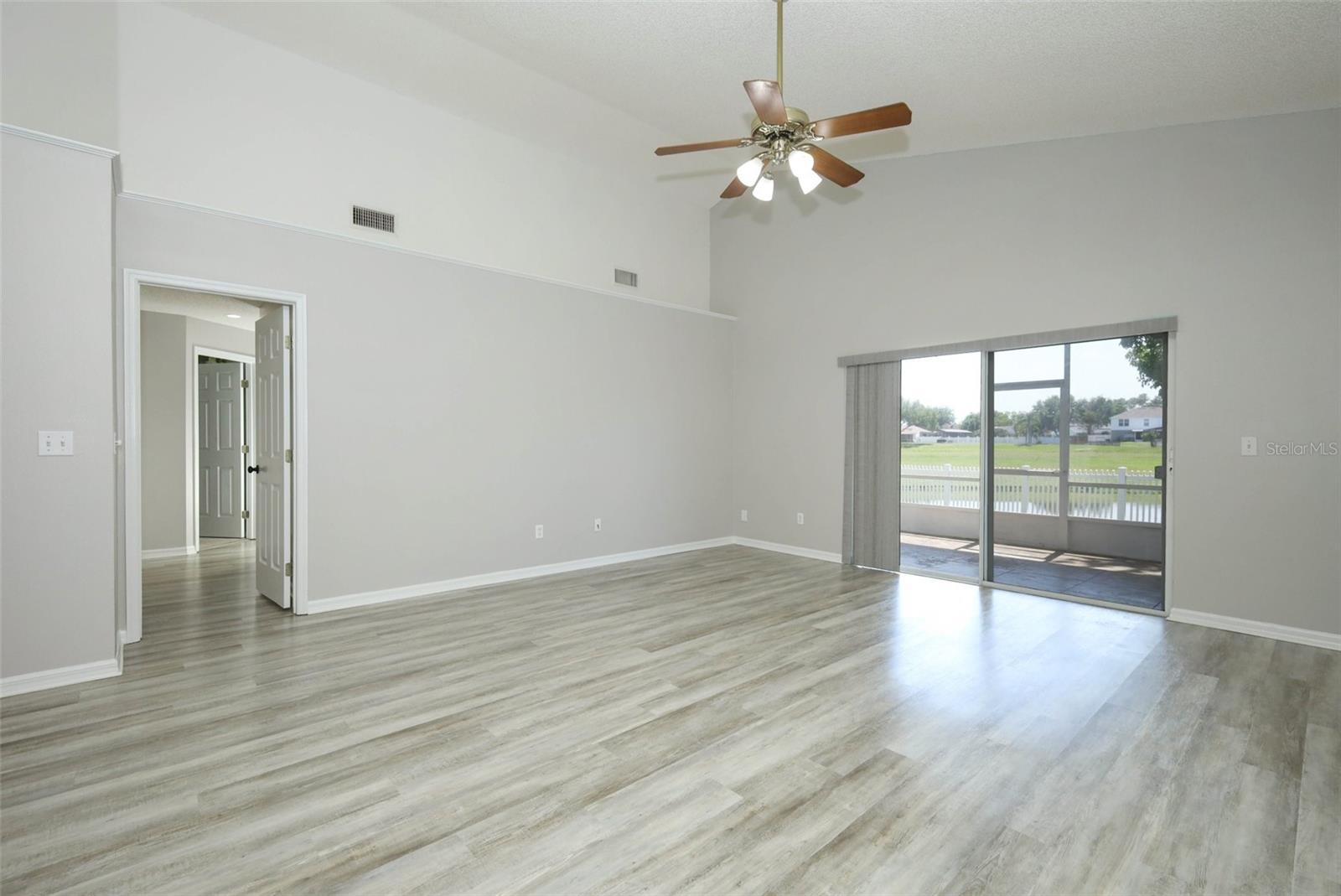 Image 19 of 81 For 408 Lexingdale Drive