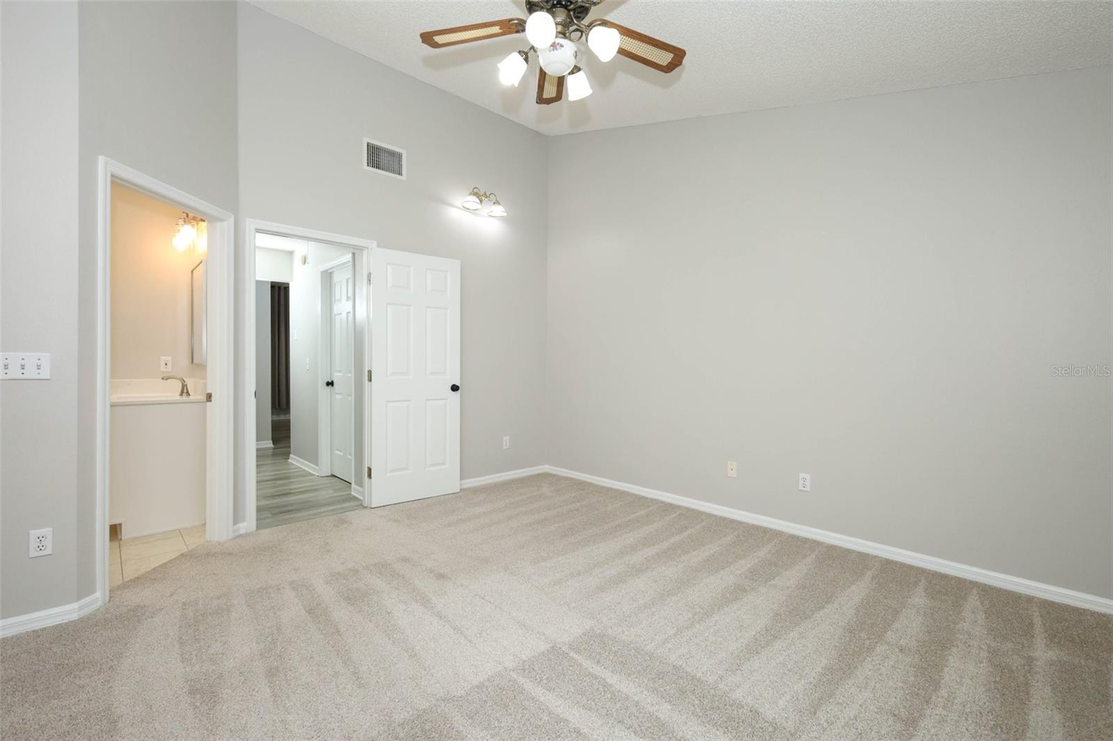 Image 28 of 81 For 408 Lexingdale Drive