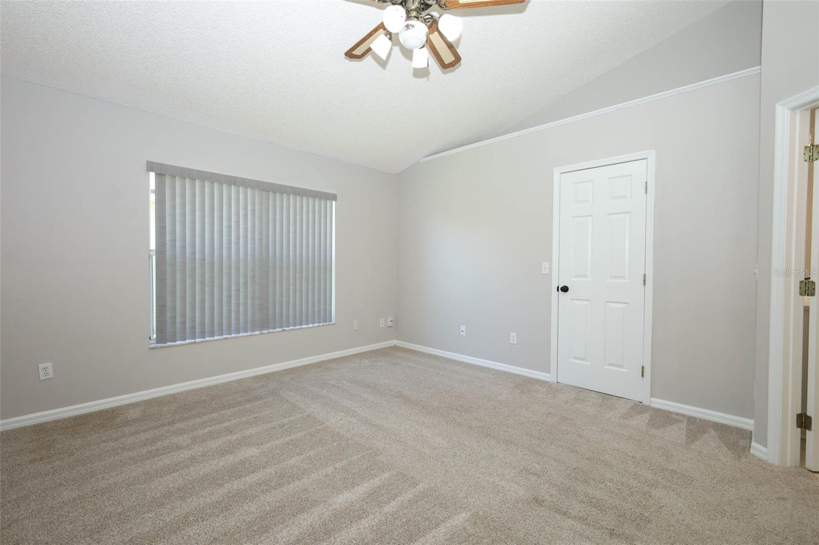 Image 34 of 81 For 408 Lexingdale Drive