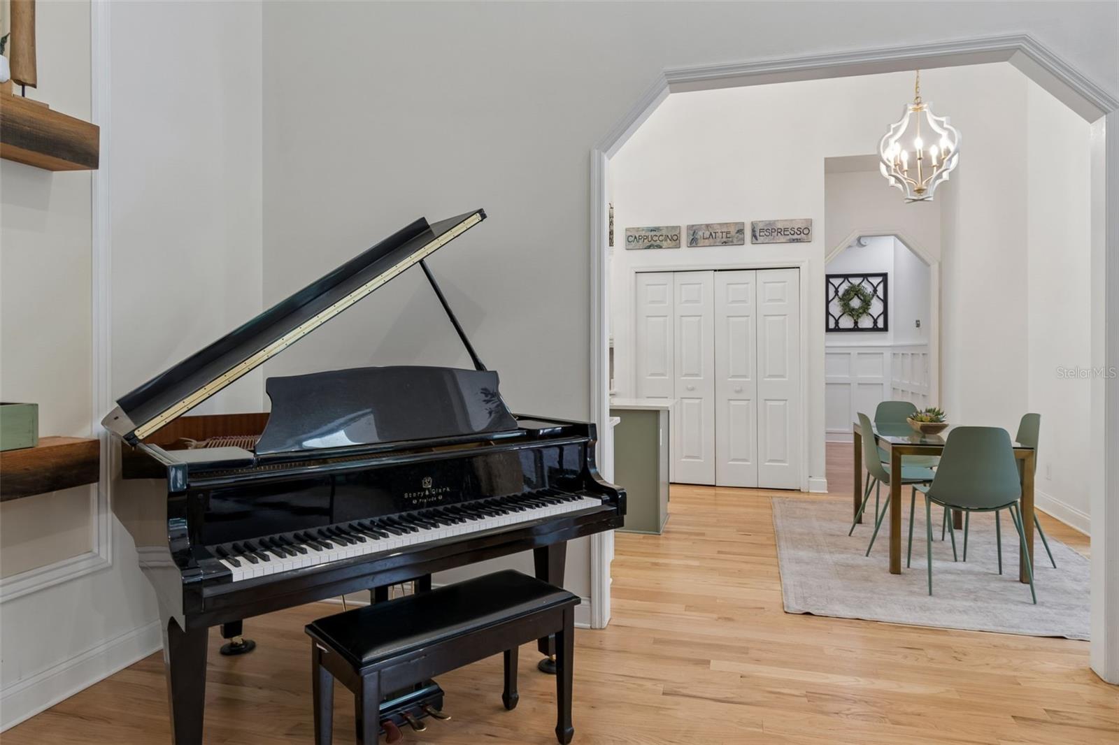 Image 23 of 95 For 1686 Eagle Nest Cir