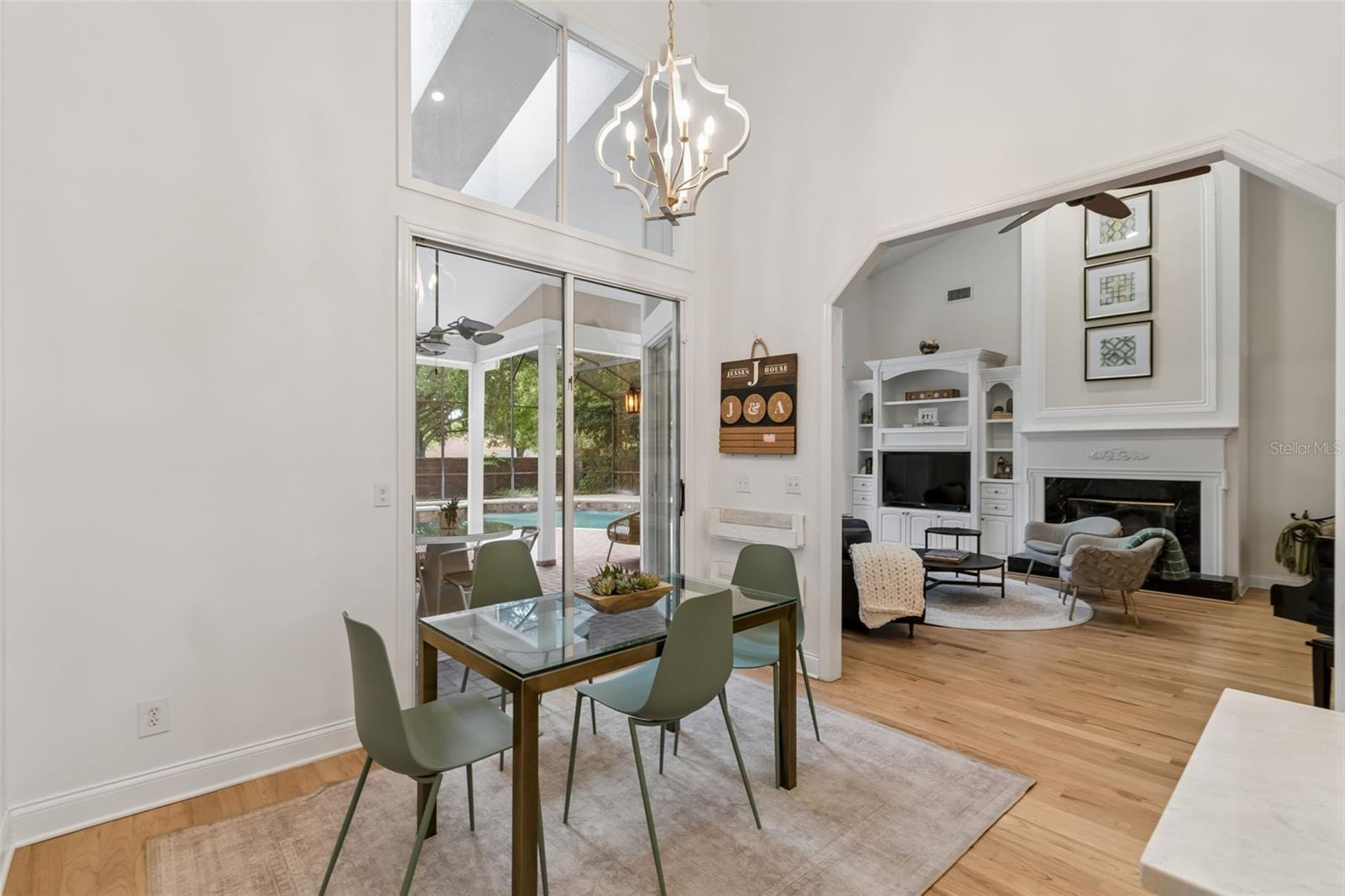 Image 34 of 95 For 1686 Eagle Nest Cir