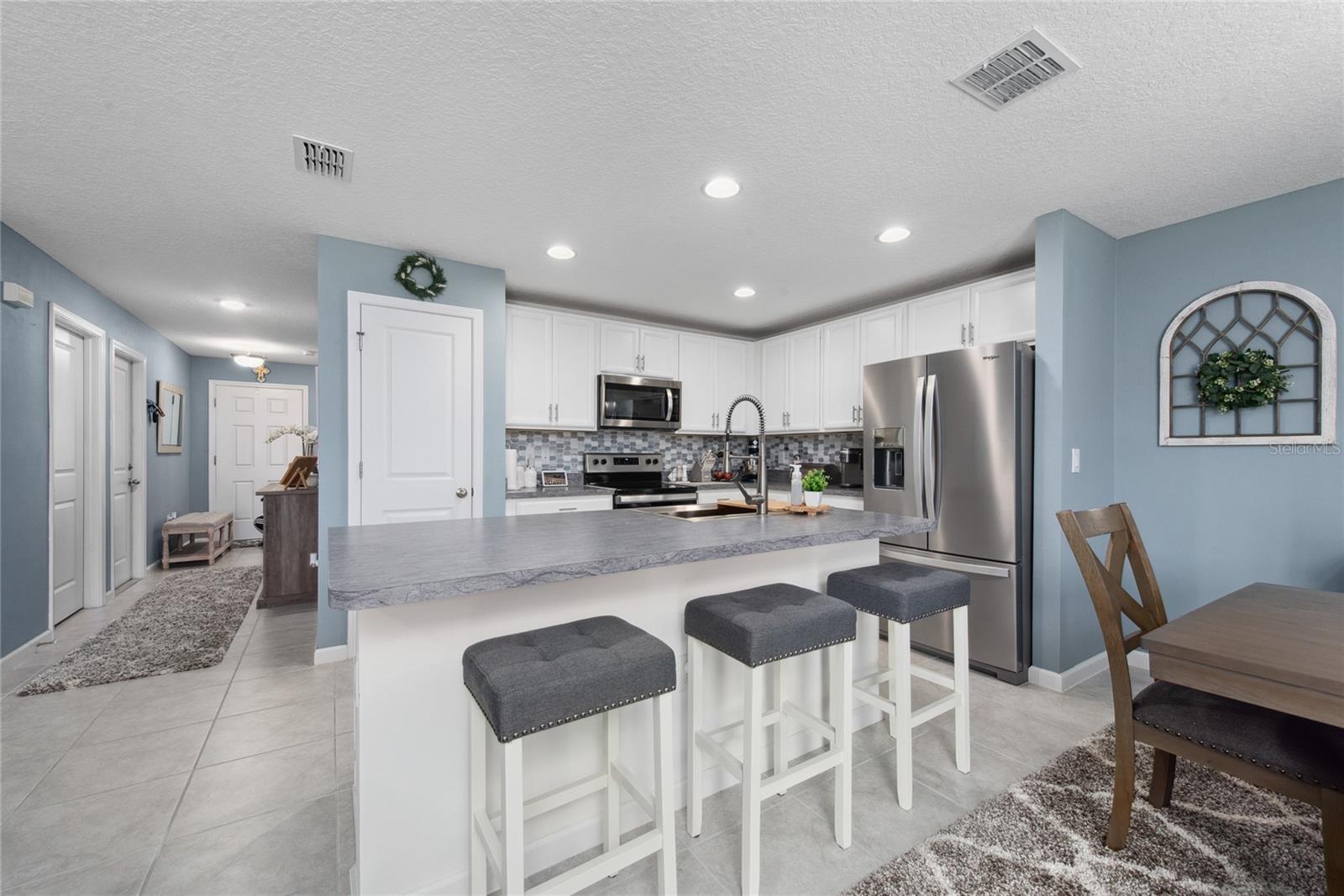 Image 10 of 18 For 723 Jefferson Street