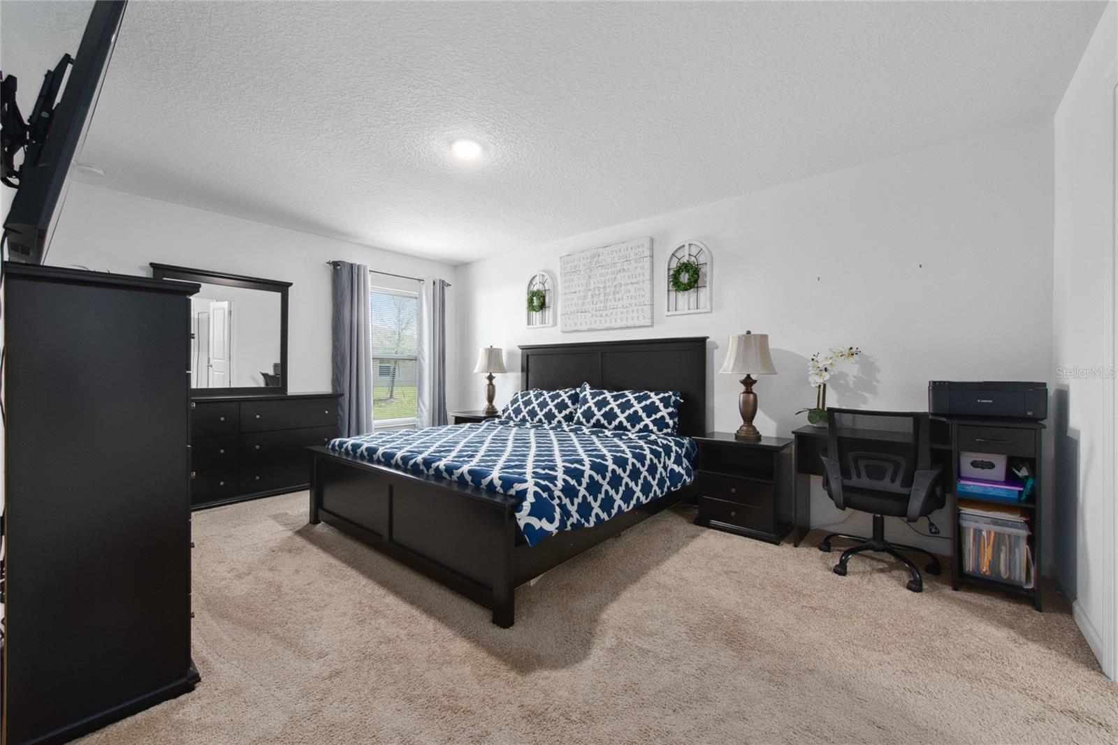 Image 12 of 18 For 723 Jefferson Street