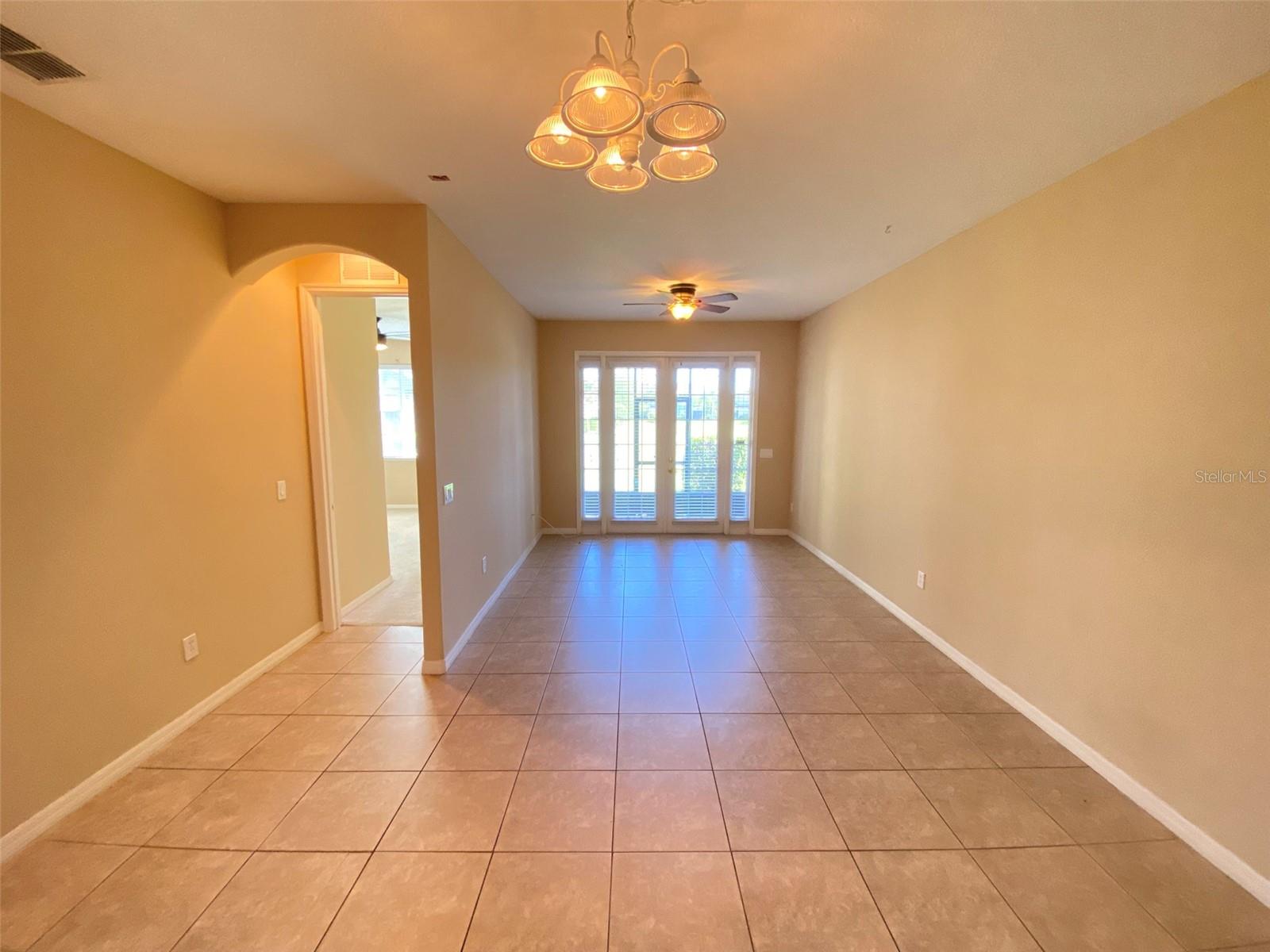 Image 13 of 44 For 519 Terrace Spring Drive