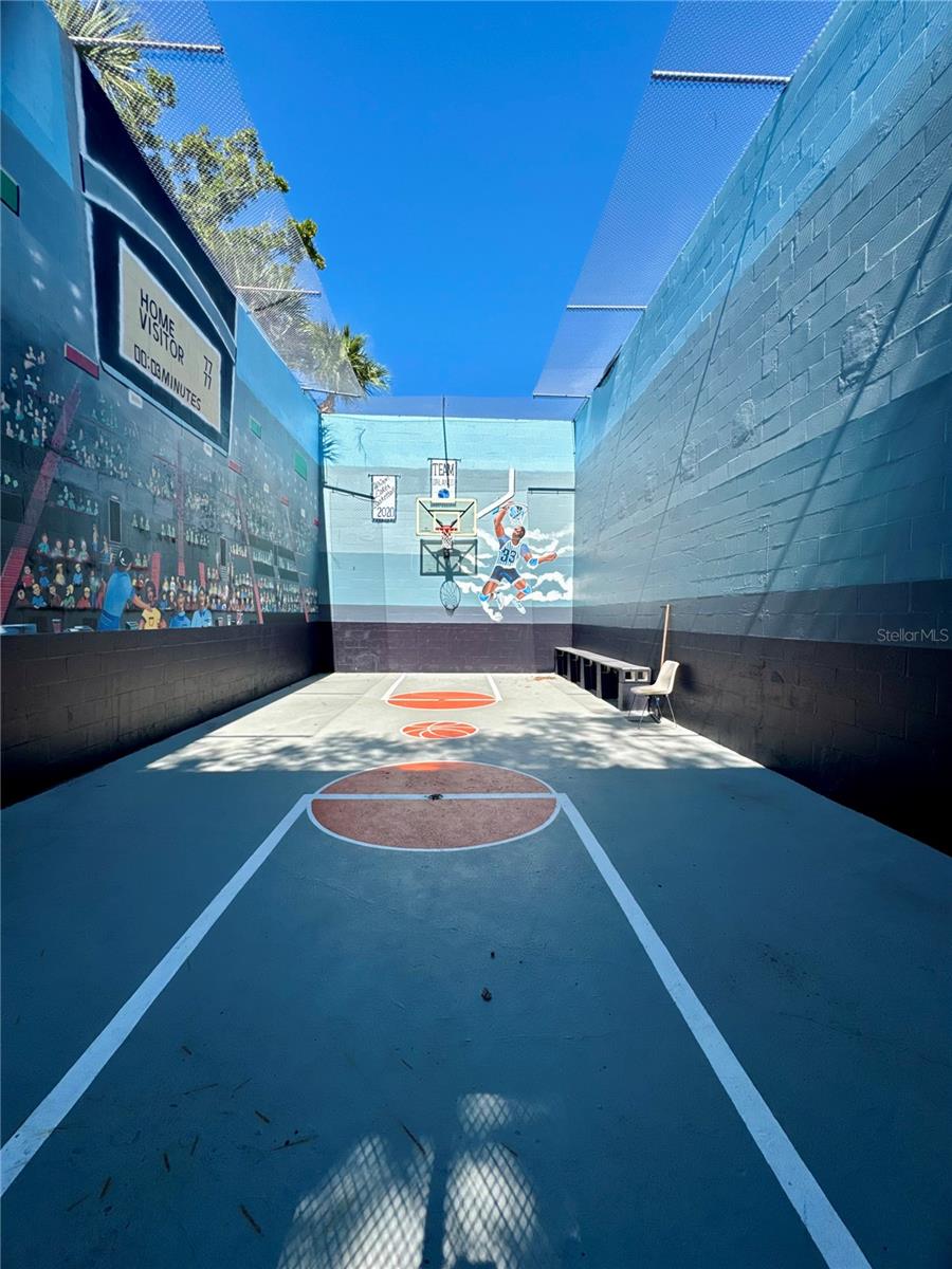 Image 27 of 36 For 2904 Nipawin Court