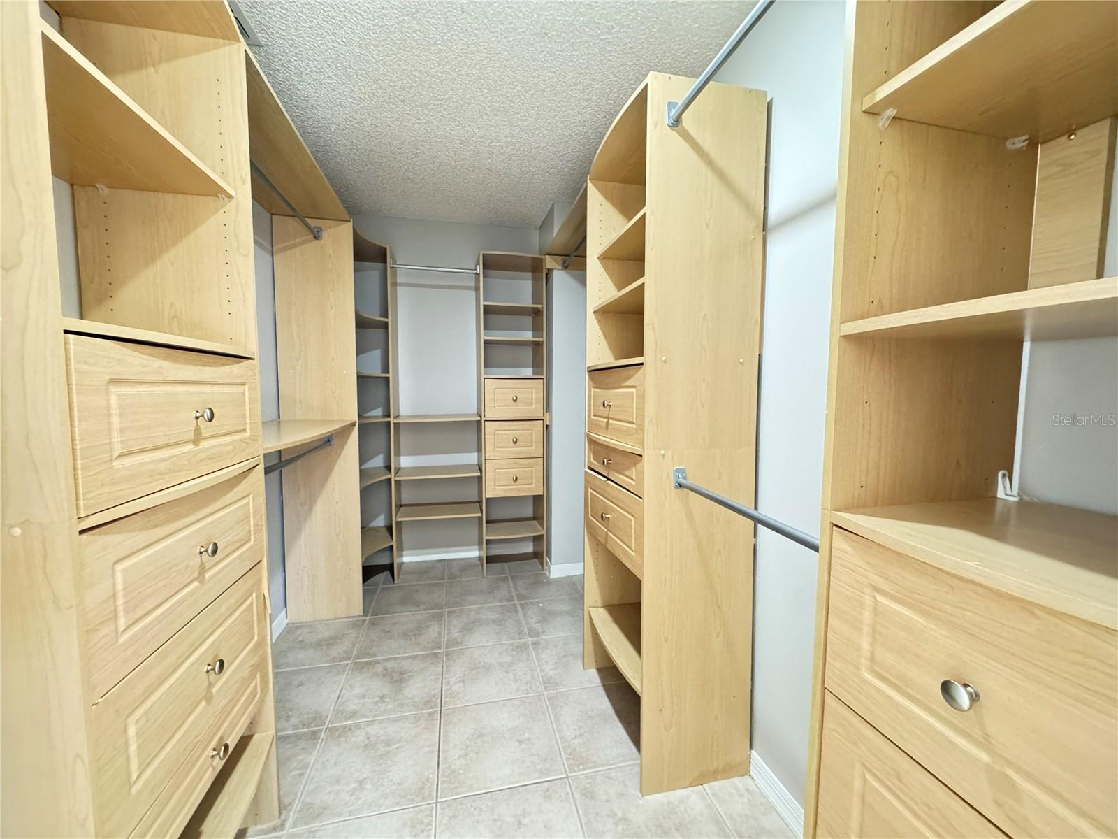 Image 5 of 33 For 14738 Peppermill Trail