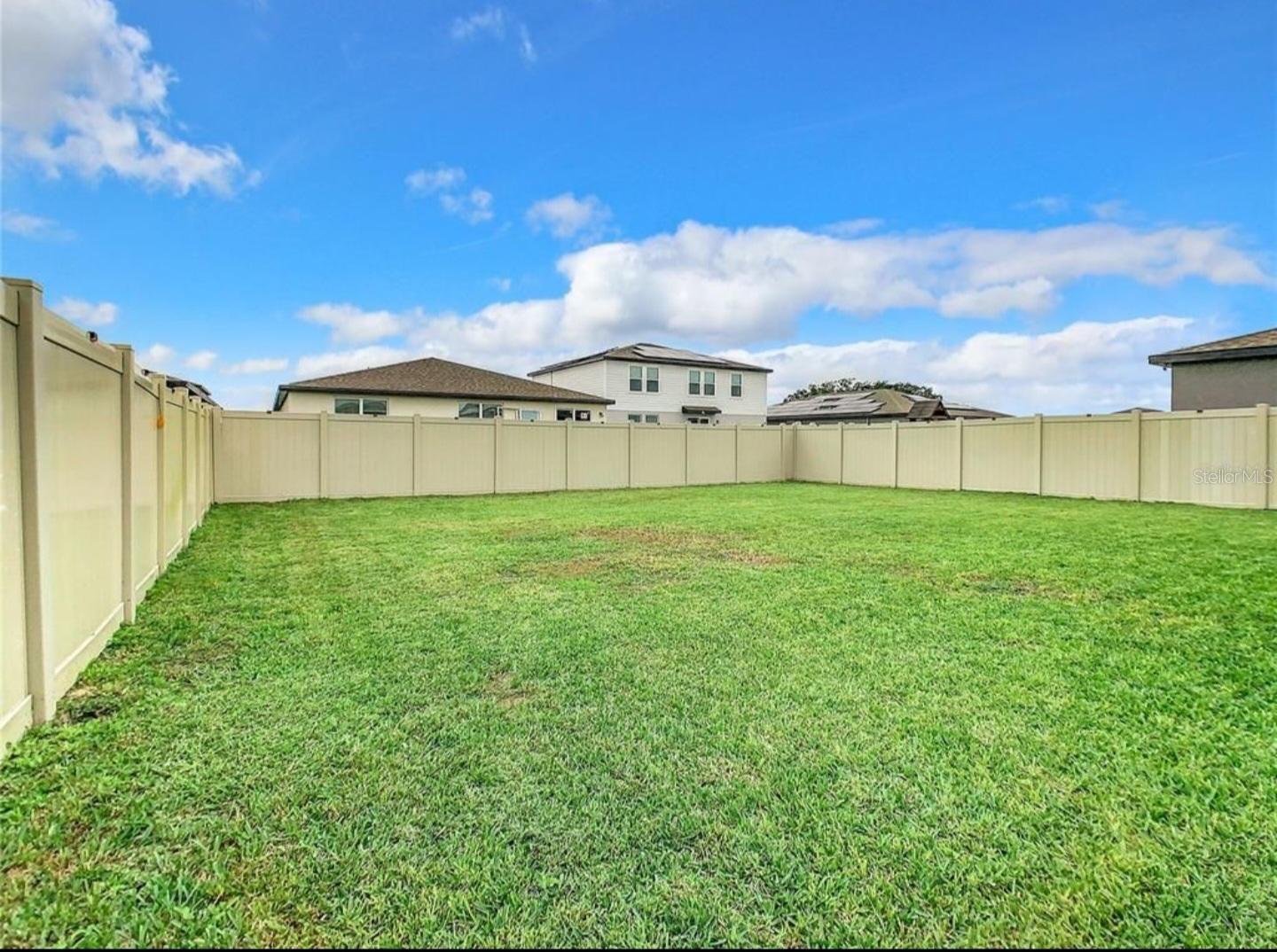 Image 6 of 41 For 1210 Zambrana Court