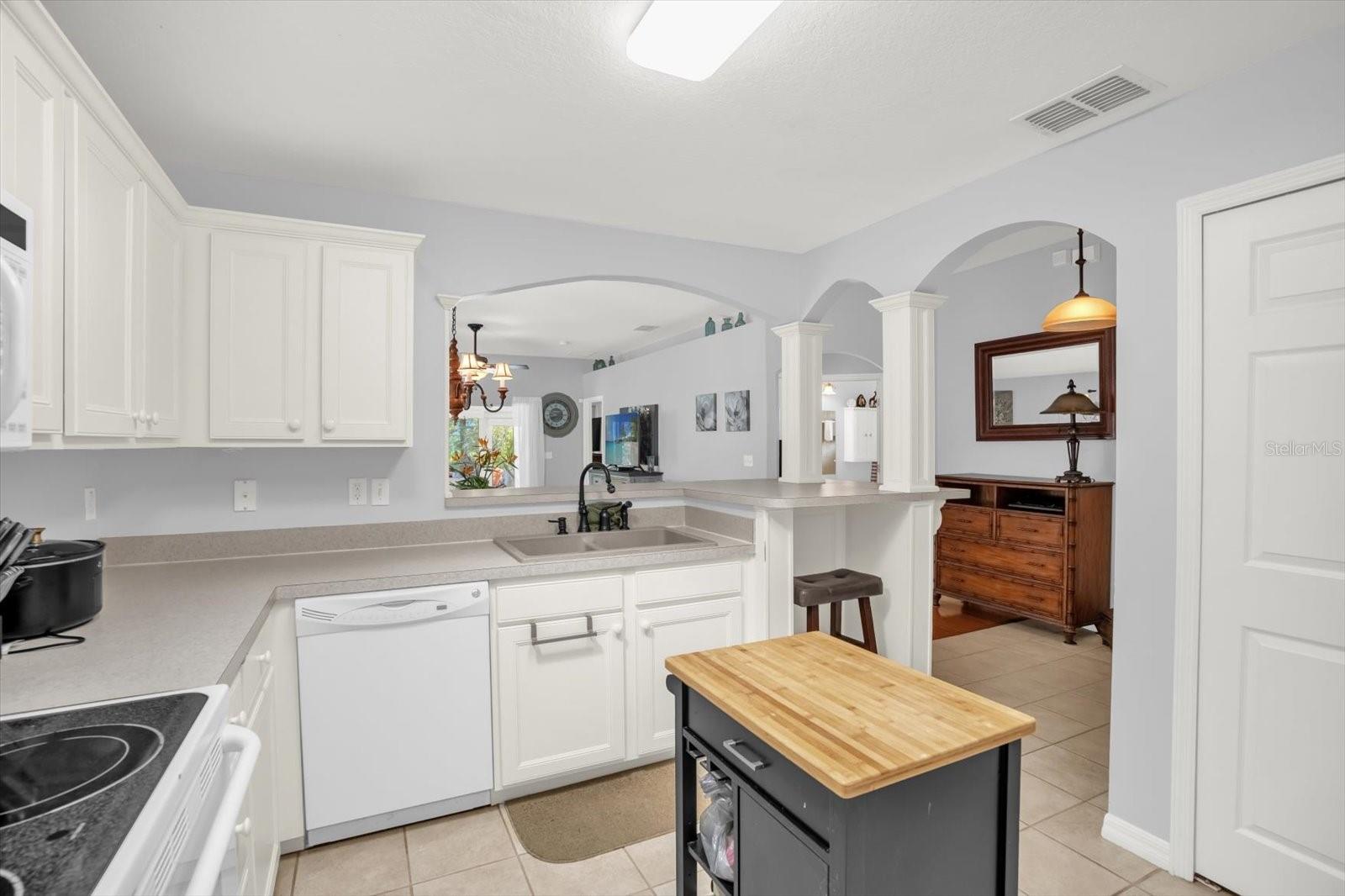 Image 11 of 39 For 3440 Grenville Drive