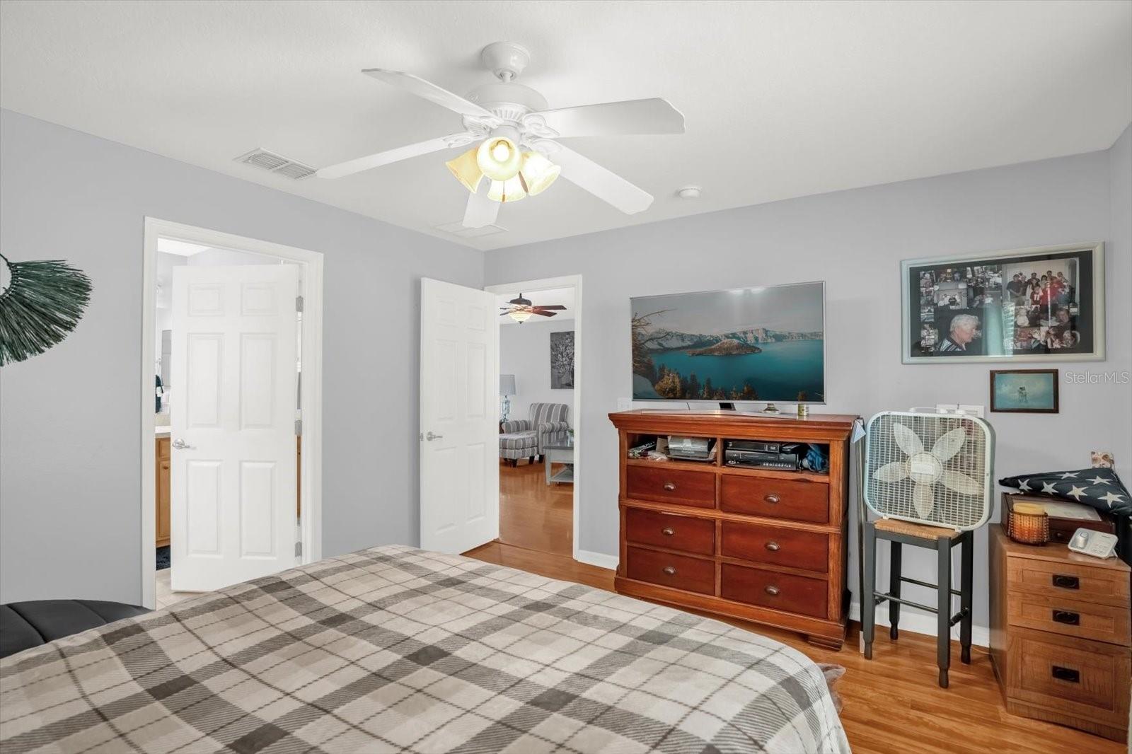 Image 13 of 39 For 3440 Grenville Drive