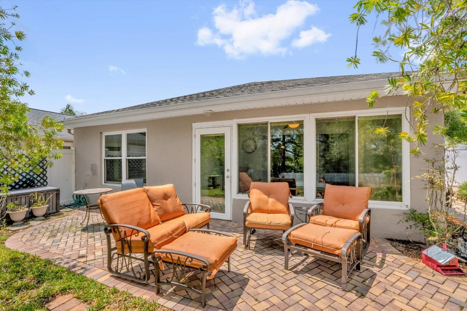 Image 18 of 39 For 3440 Grenville Drive