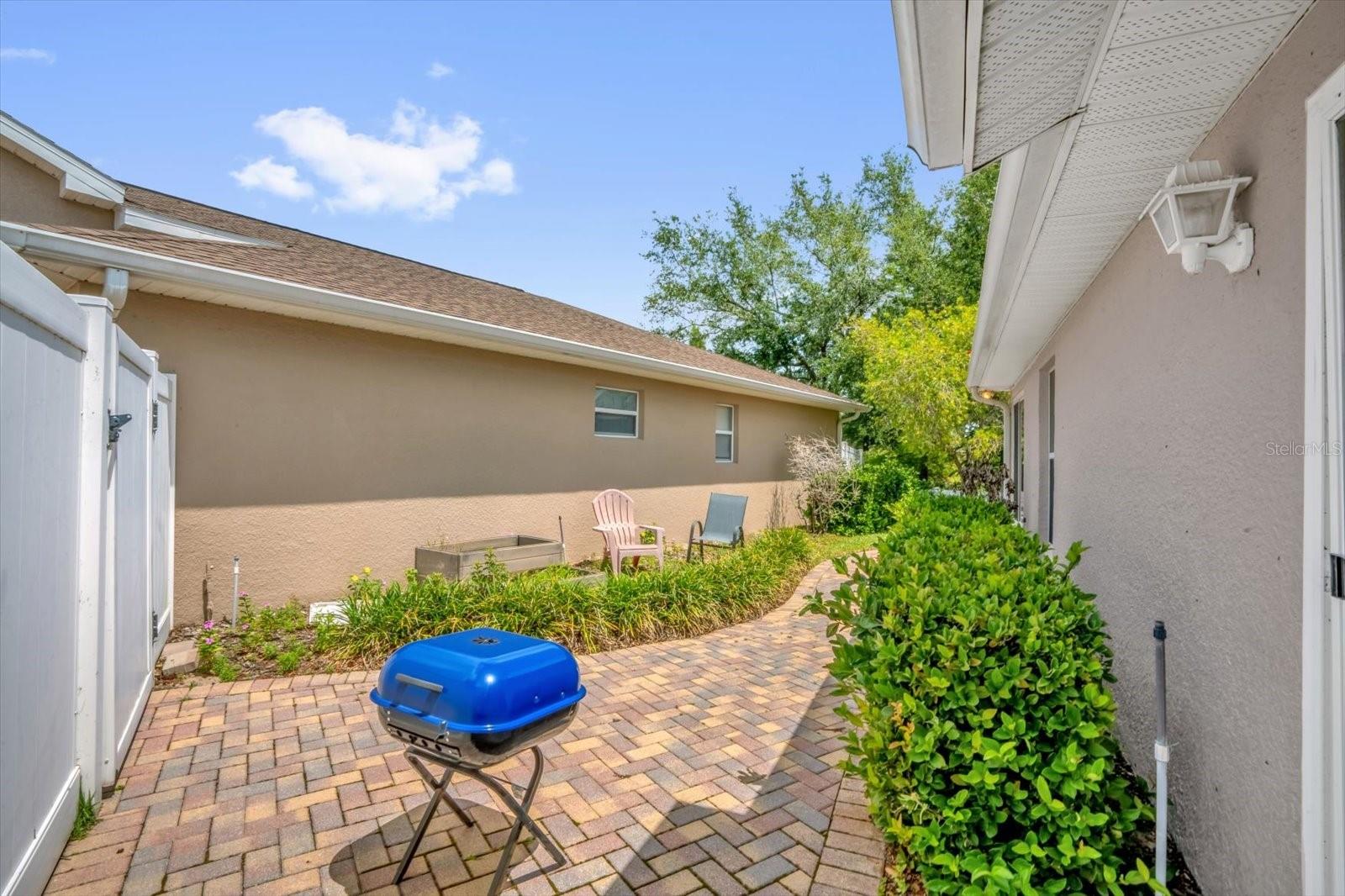 Image 22 of 39 For 3440 Grenville Drive