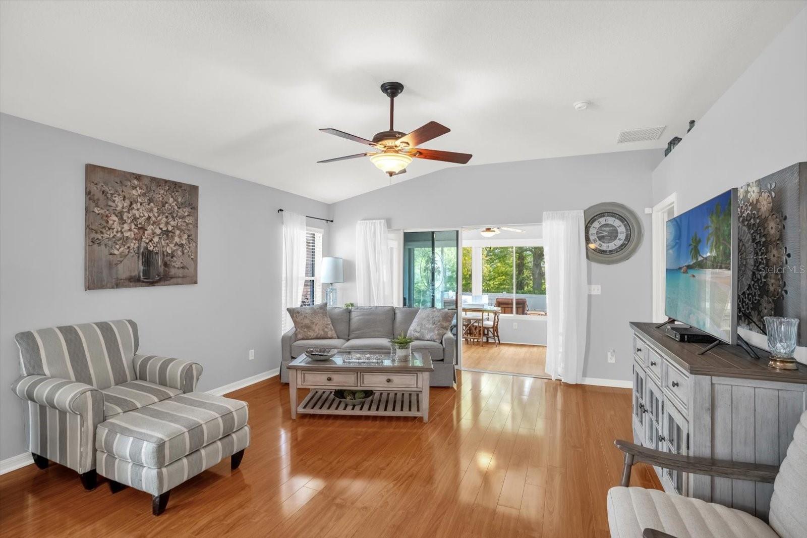 Image 4 of 39 For 3440 Grenville Drive