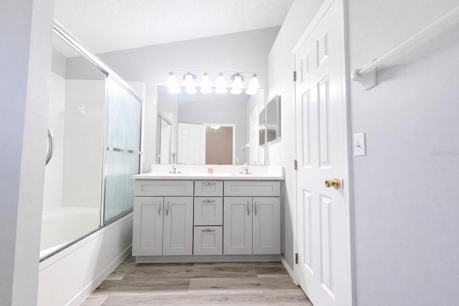 Image 11 of 17 For 7915 Tumbleweed Court