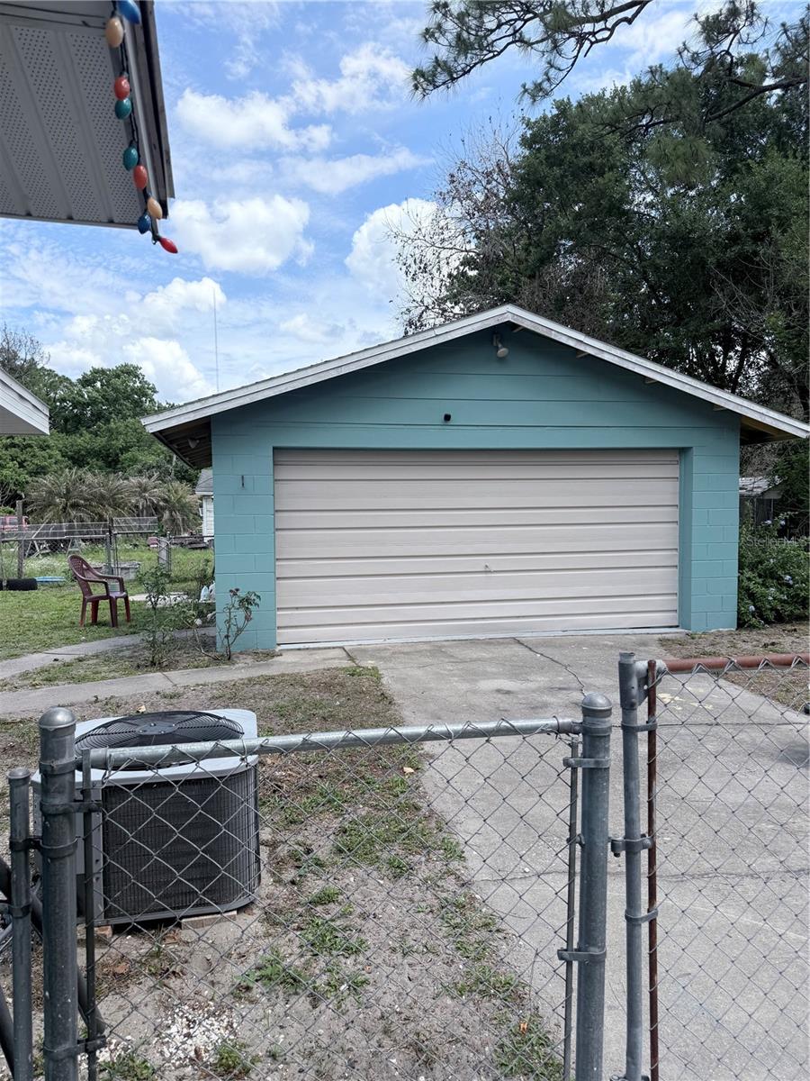 Image 11 of 14 For 1420 Belleview Road