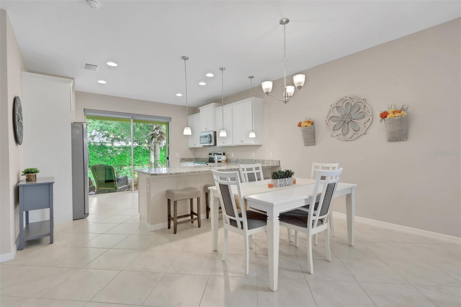 Image 7 of 32 For 2119 Summersweet Drive