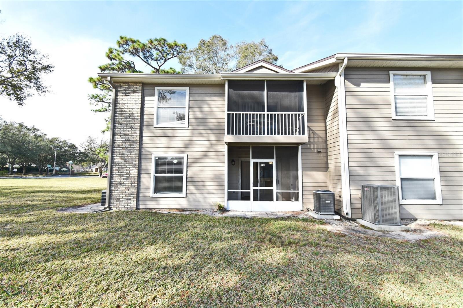 Image 17 of 30 For 144 Reserve Circle 112
