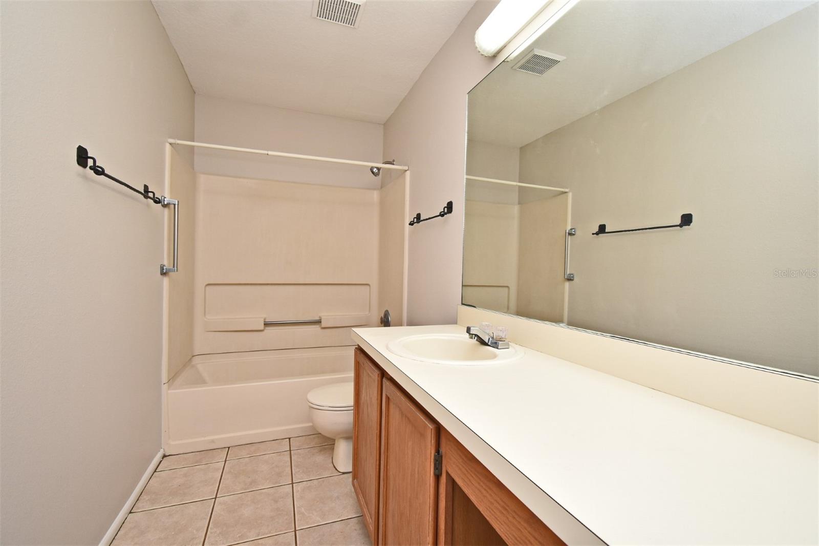 Image 24 of 30 For 144 Reserve Circle 112