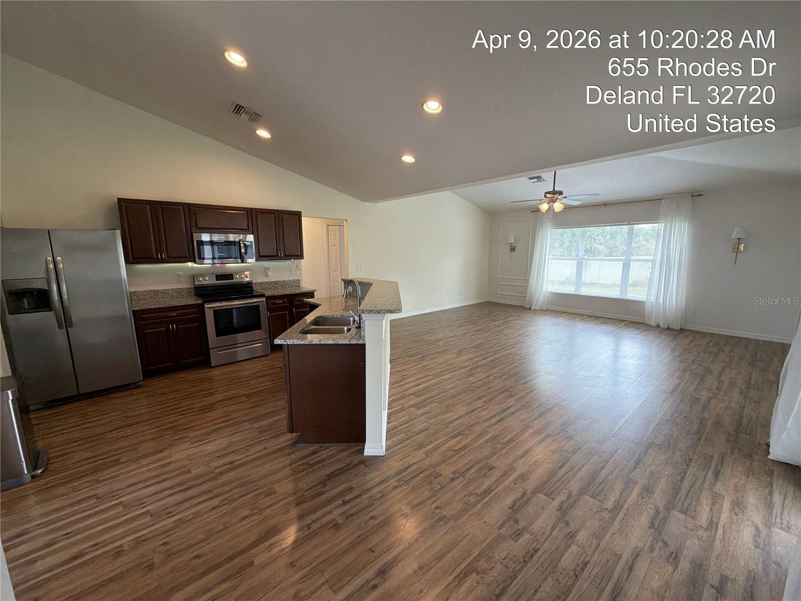 Image 6 of 20 For 655 Rhodes Drive