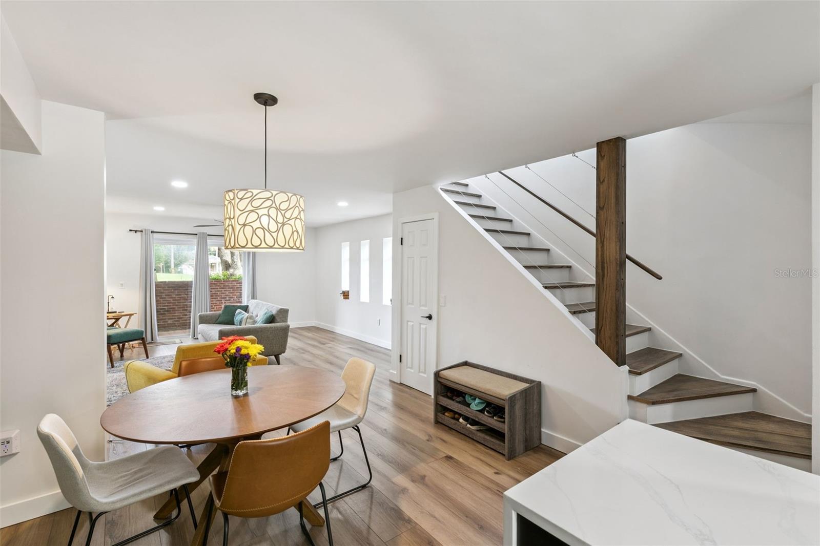 Image 11 of 40 For 496 Par Street 496