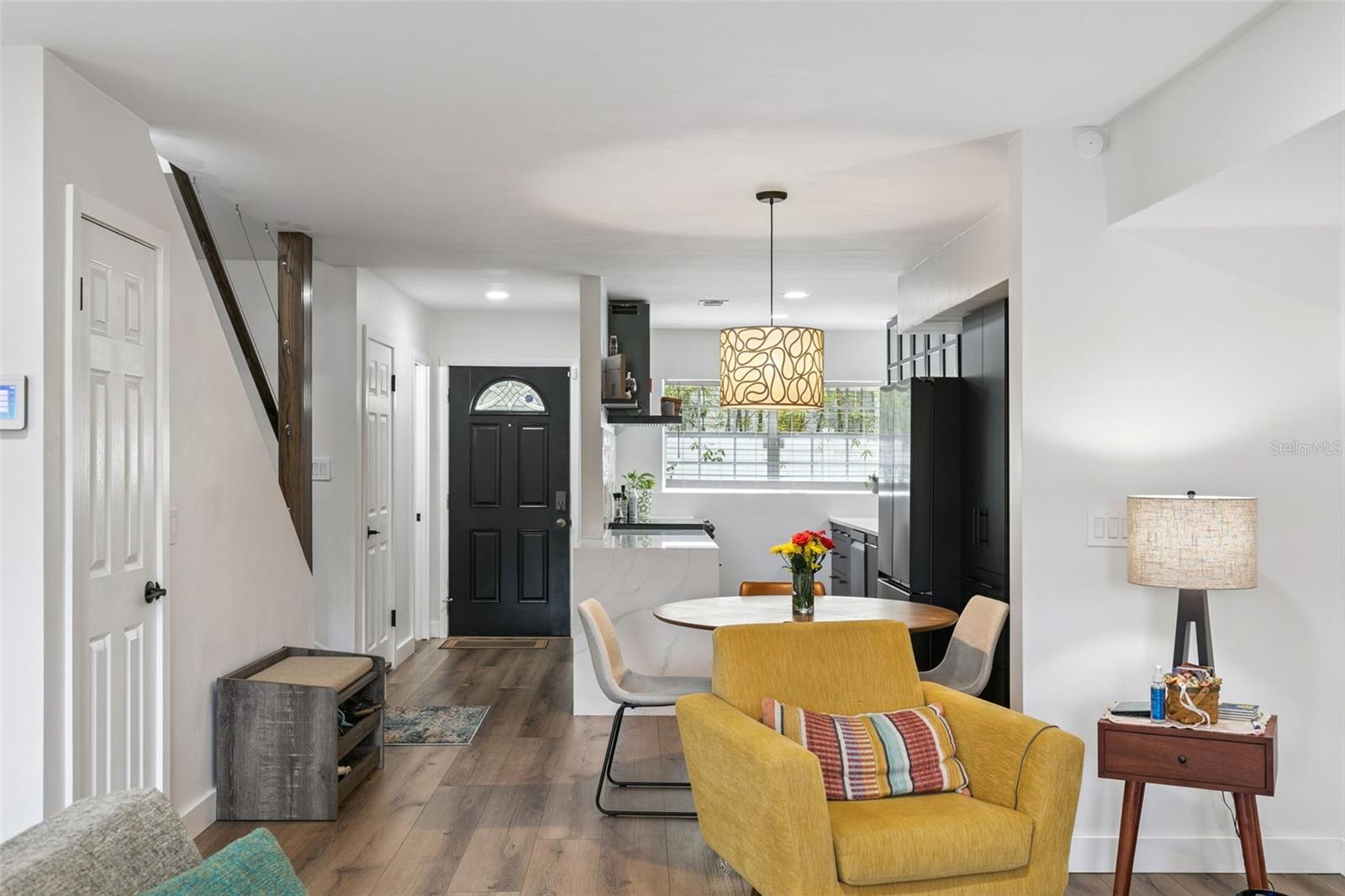 Image 5 of 40 For 496 Par Street 496