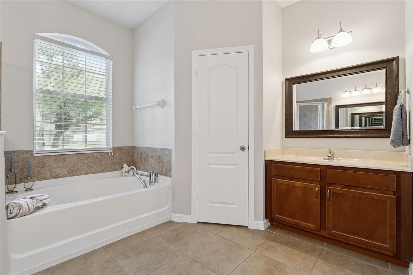 Image 24 of 43 For 1862 Lorenzo Lane