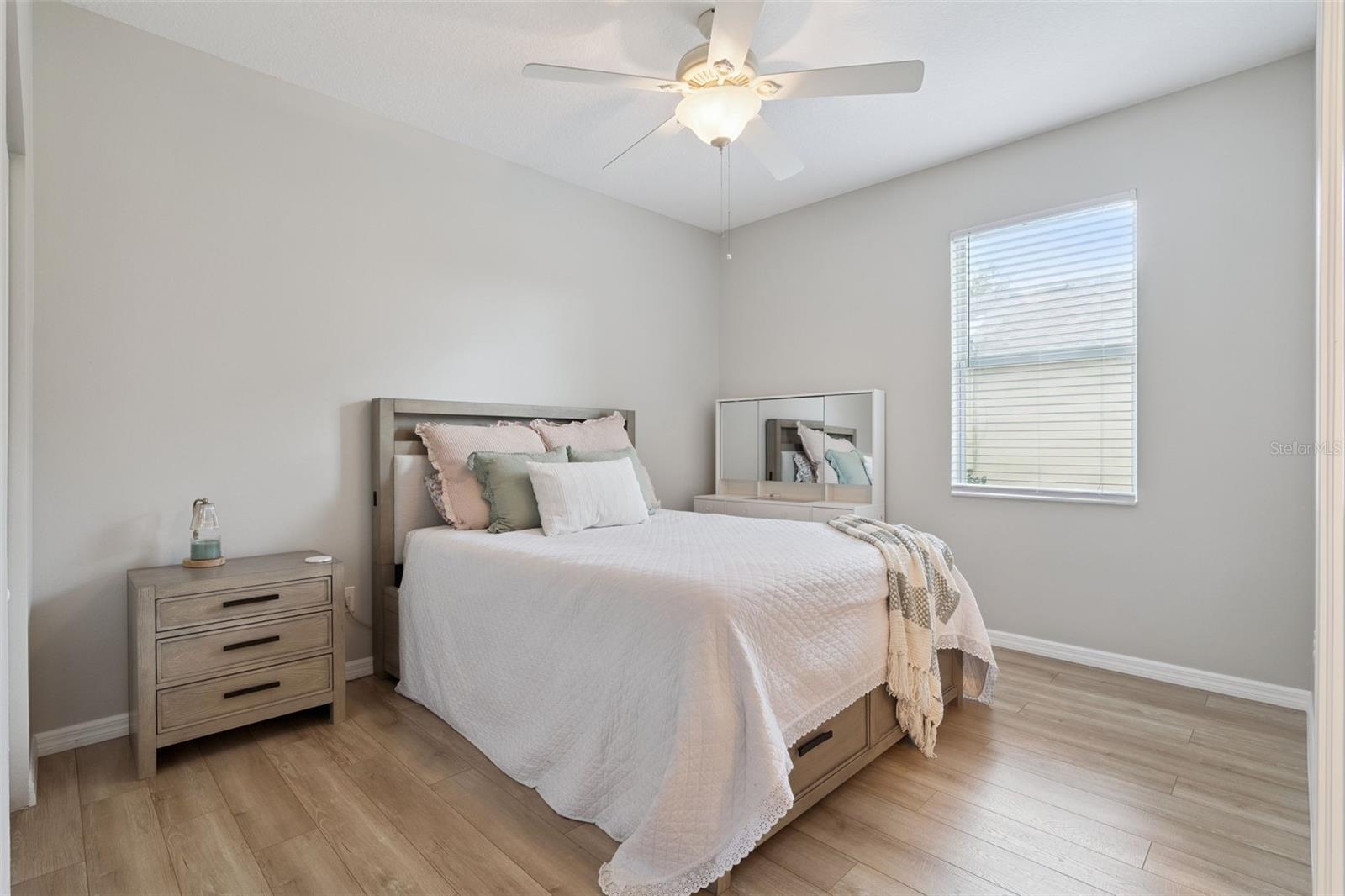 Image 27 of 43 For 1862 Lorenzo Lane