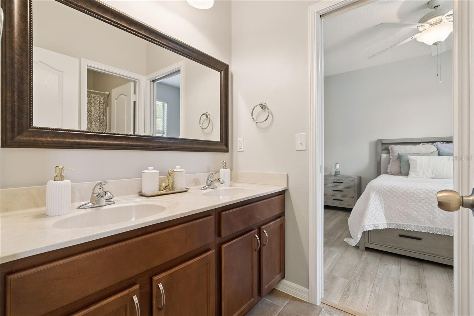 Image 29 of 43 For 1862 Lorenzo Lane