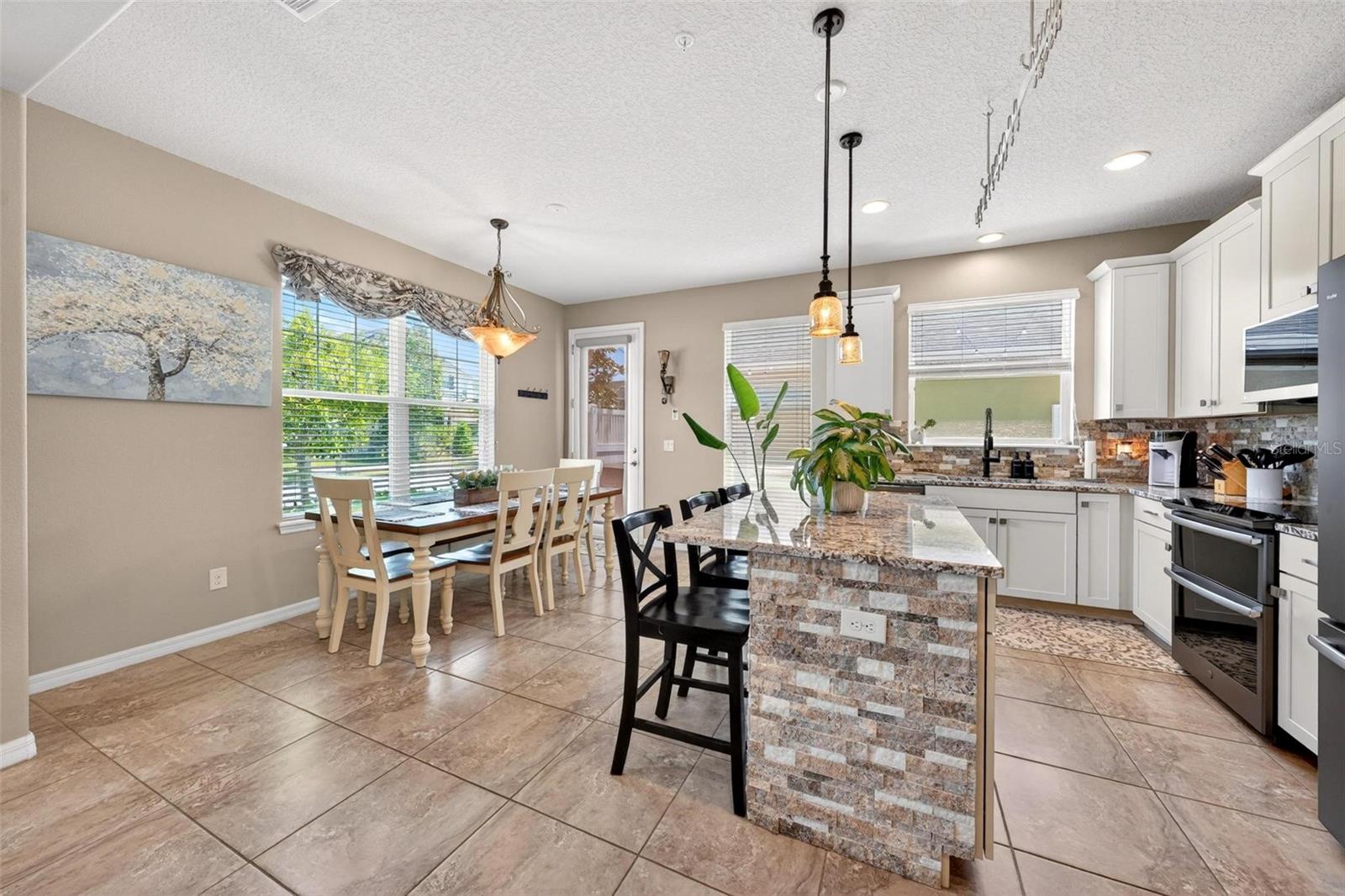 Image 9 of 78 For 7875 Gamemaster Avenue