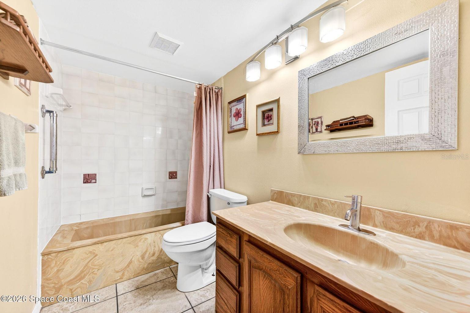 Image 17 of 29 For 580 Brevard Avenue 815