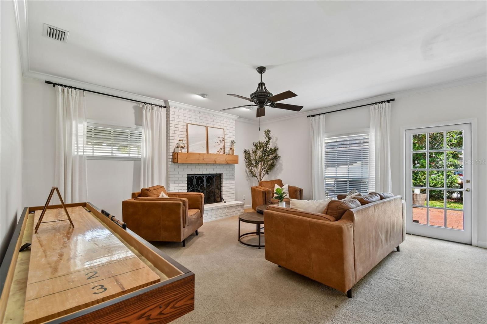 Image 14 of 91 For 4140 Conway Place Circle