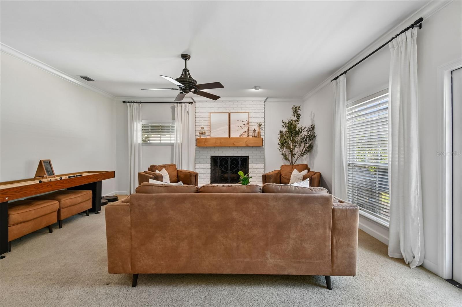 Image 16 of 91 For 4140 Conway Place Circle