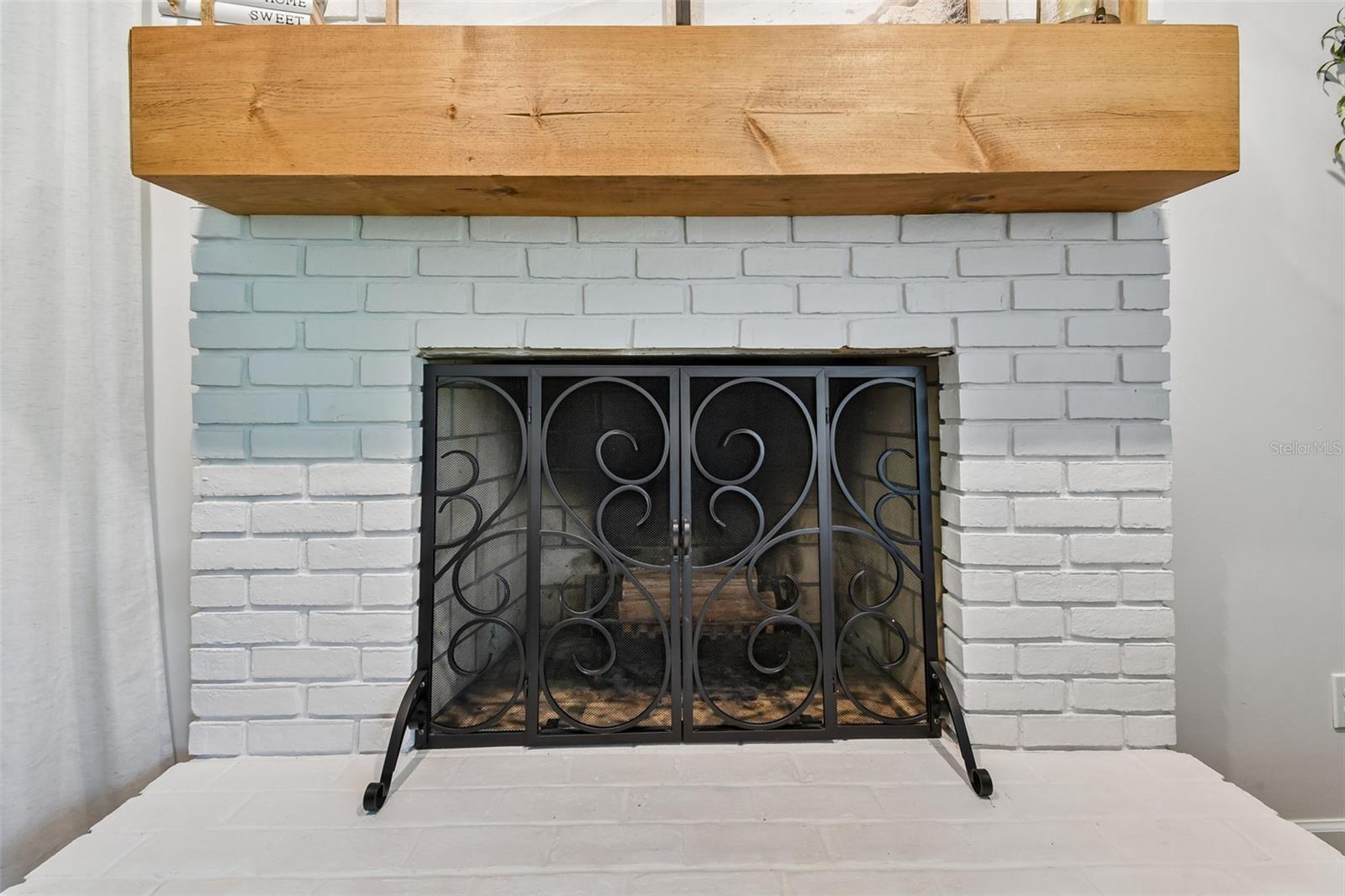 Image 18 of 91 For 4140 Conway Place Circle