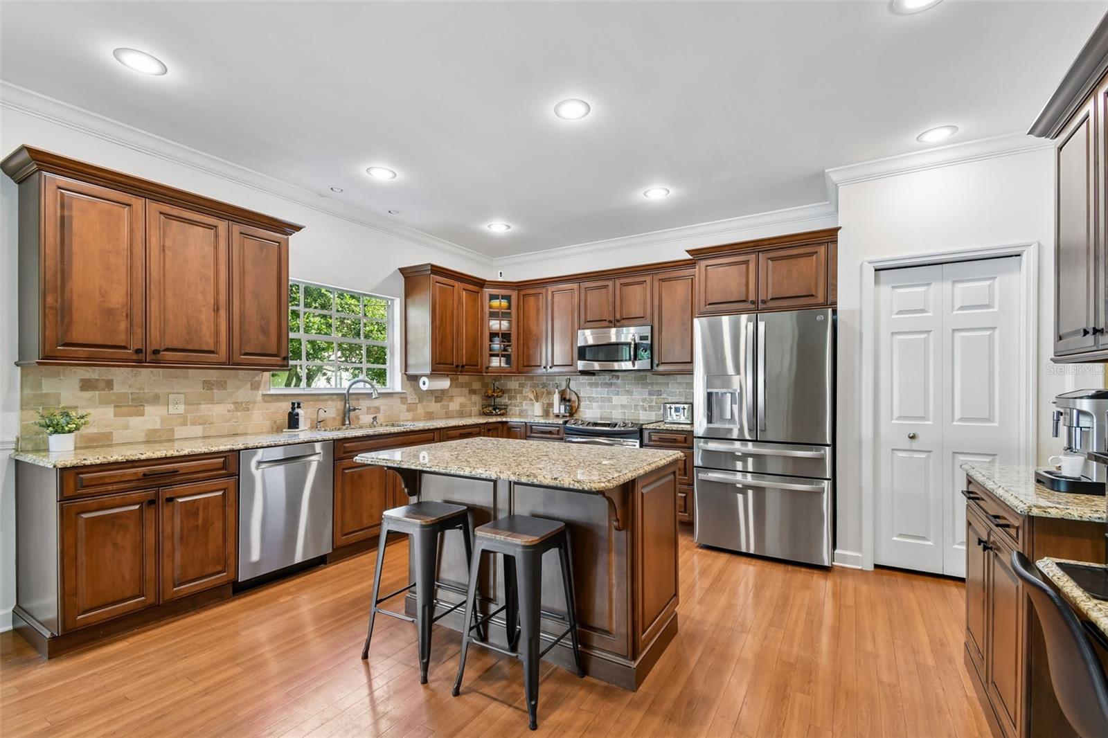 Image 27 of 91 For 4140 Conway Place Circle