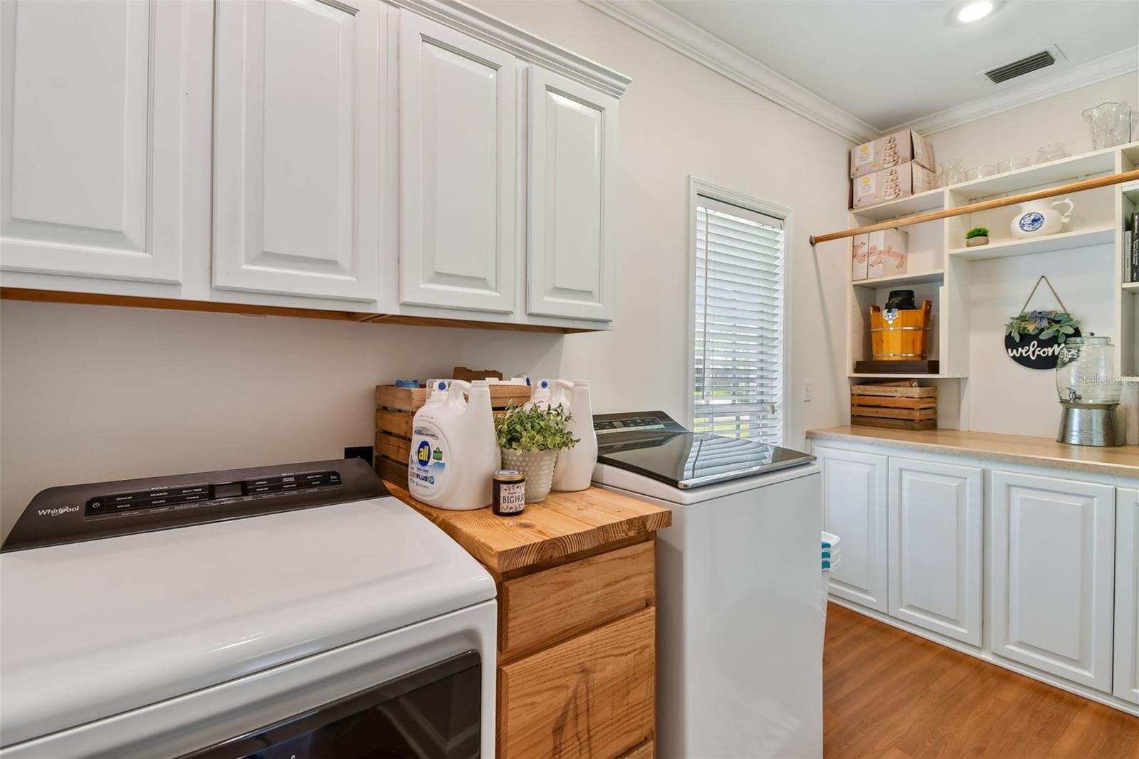 Image 33 of 91 For 4140 Conway Place Circle