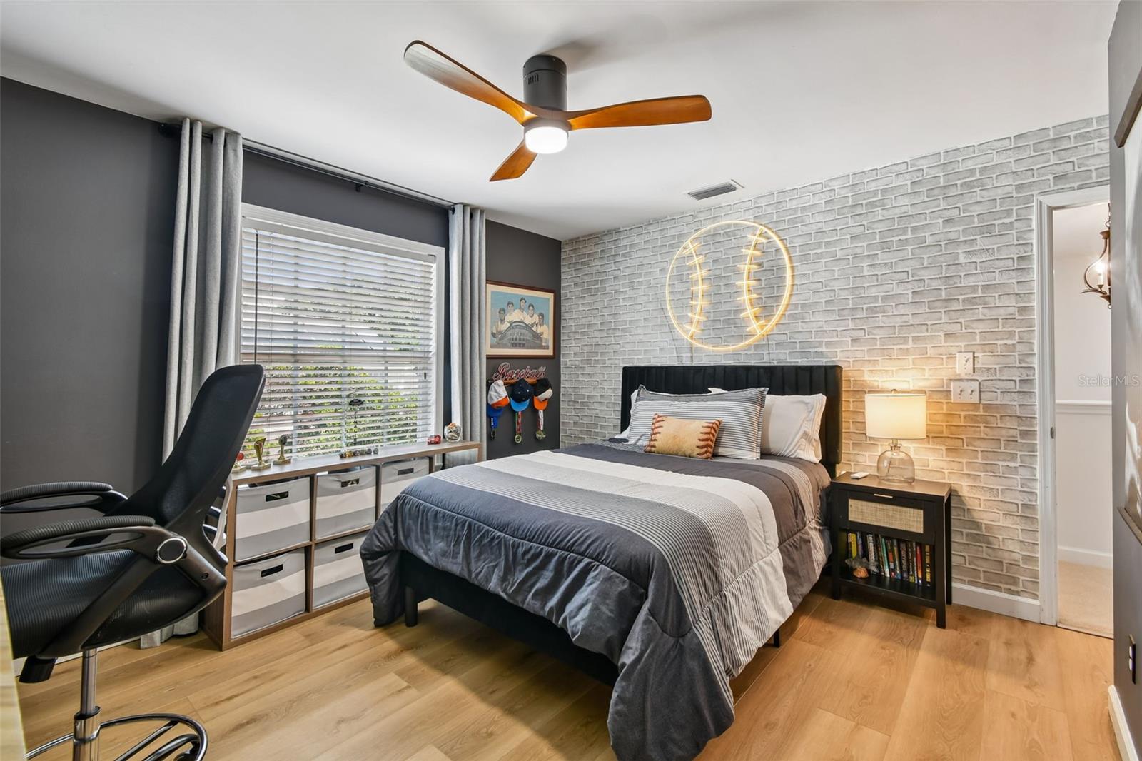 Image 44 of 91 For 4140 Conway Place Circle