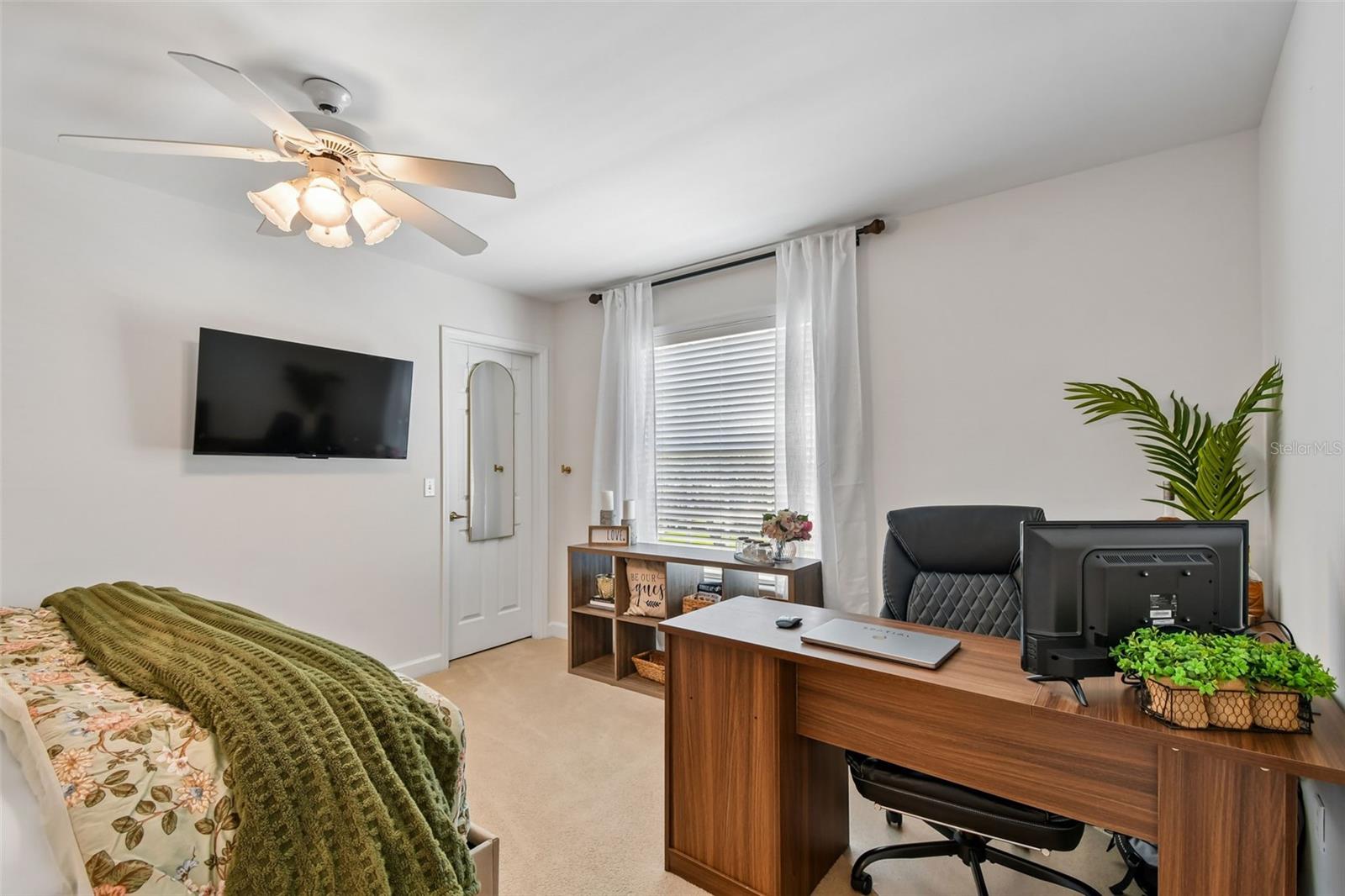 Image 47 of 91 For 4140 Conway Place Circle