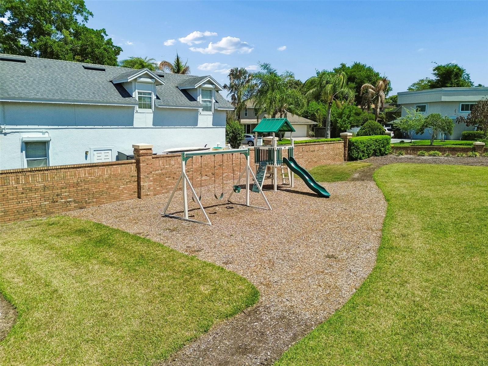 Image 84 of 91 For 4140 Conway Place Circle