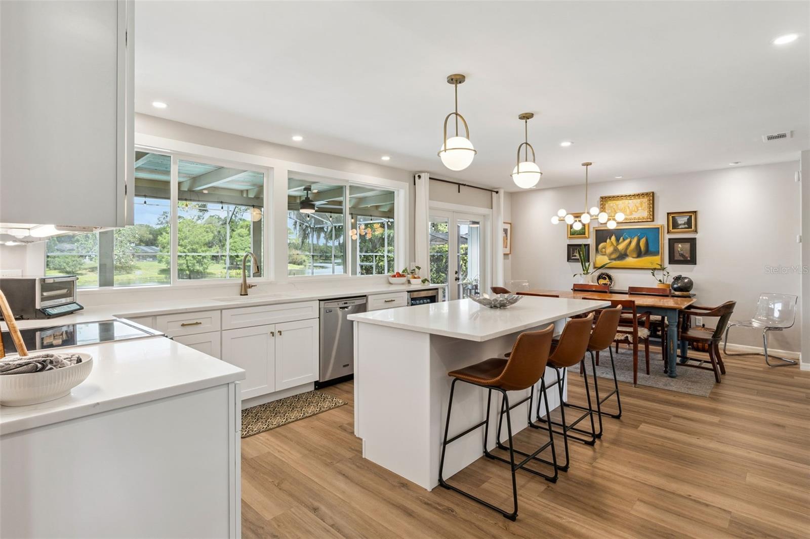 Image 14 of 48 For 129 Laurel Oak Drive