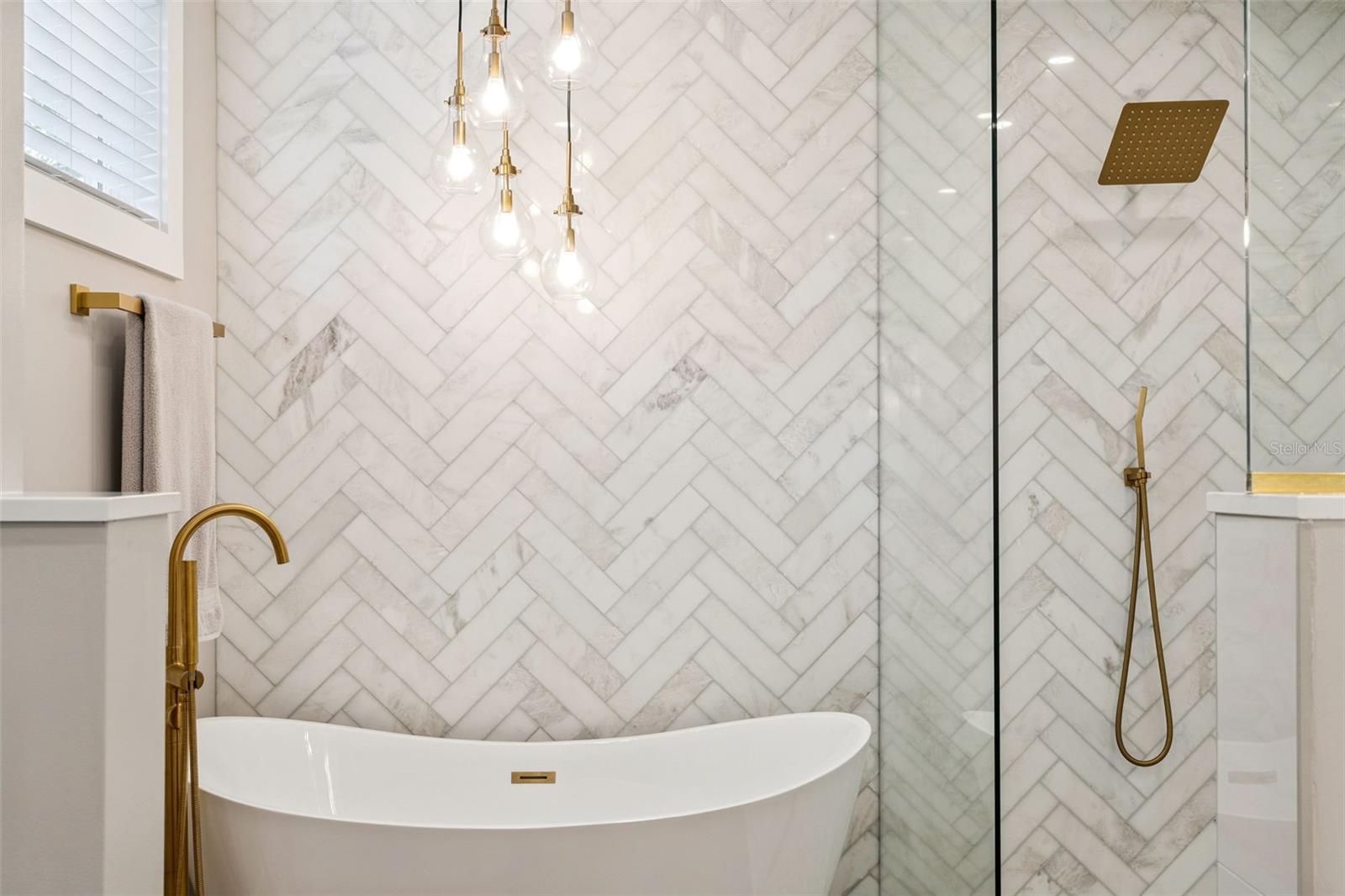 Image 28 of 48 For 129 Laurel Oak Drive